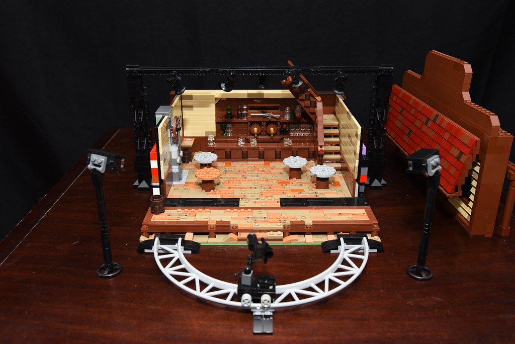 saloon-stopmotion-set_40379817473_l.jpg