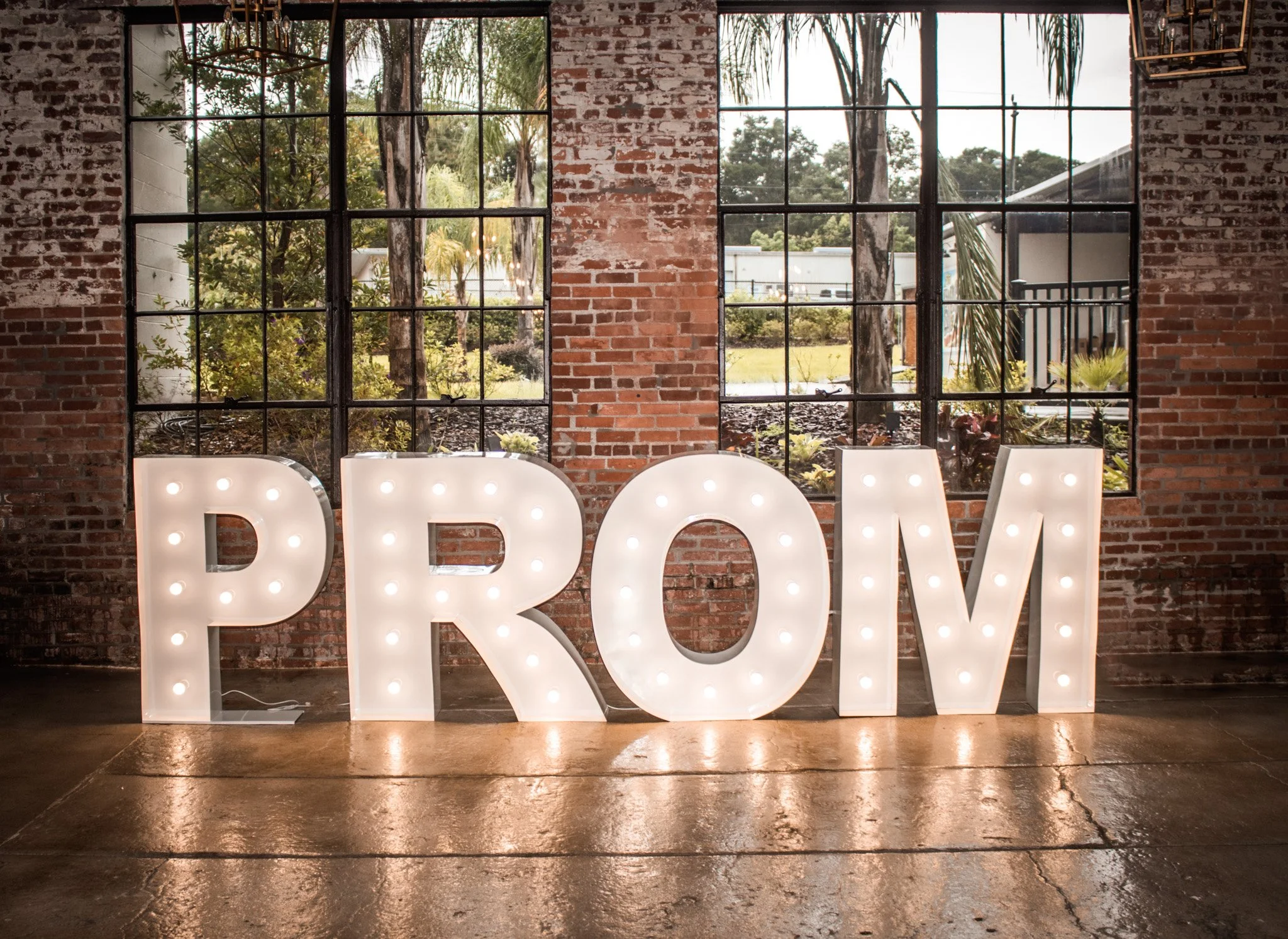 PROM marquee light set