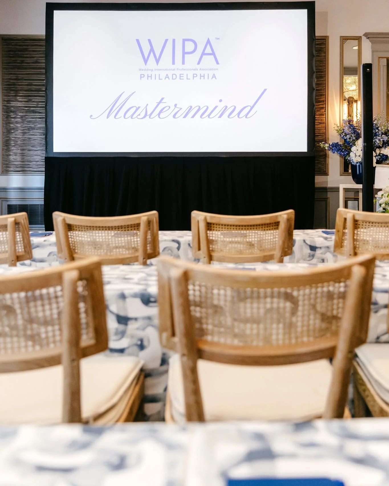 "If you have knowledge, let others light their candles in it." - Margaret Fuller 

Looking back on last year's 2024 @wipaphiladelphia mastermind event at the @the_rittenhouse💙🤍 

@wipaphiladelphia 
@the_rittenhouse 
@fultonevents 
@emilyw