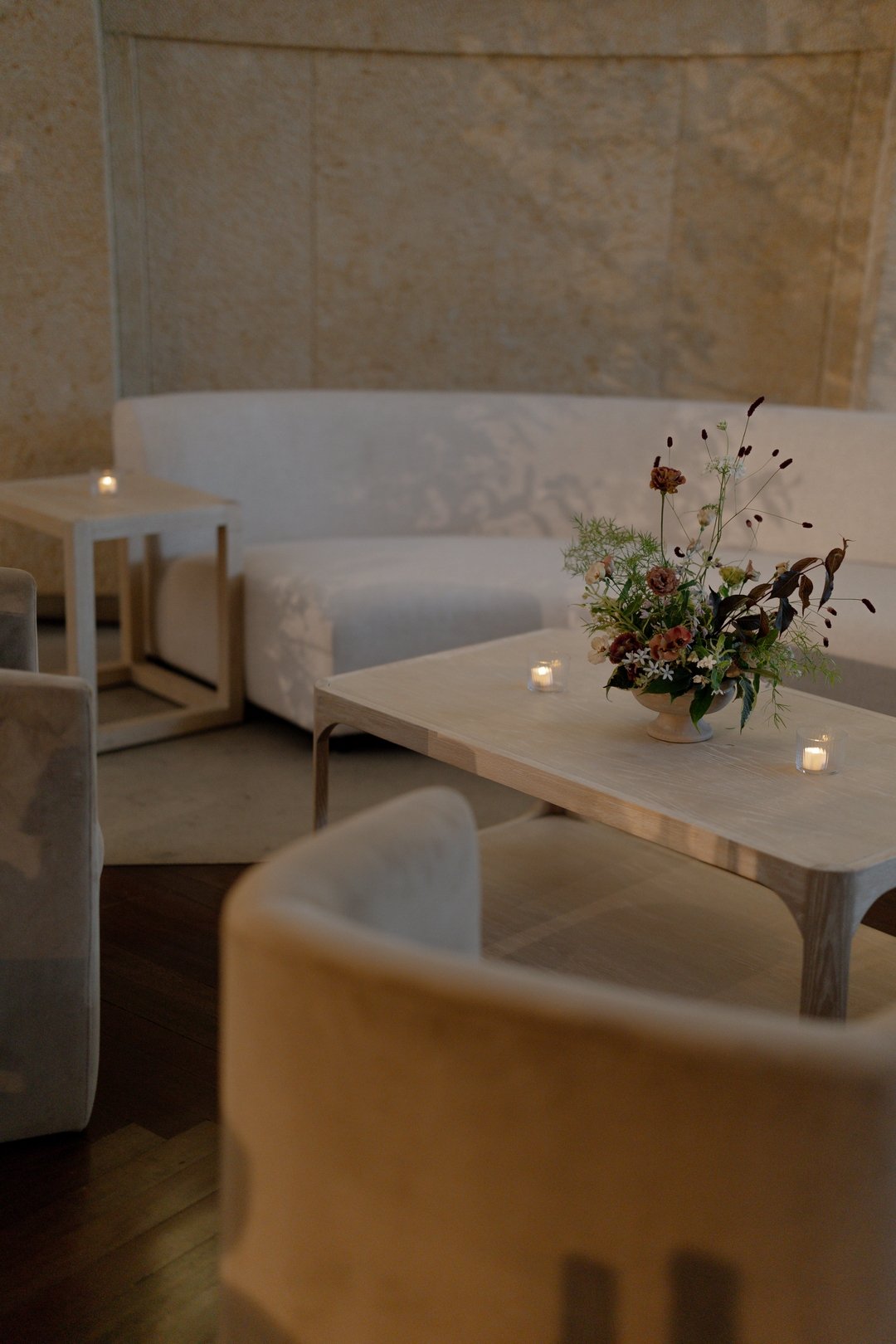 Very Modern. Very Mindful. 

Still in all with this masterpiece of a wedding

@kuzoeventfurnishings
@fultonevents
@barnesfoundation
@janelleputrich
@byconstellation
@textureflorals
@visionfurniturephl
@partyrentalltd
@bbjlatavola
@hazelwoodpaperco
@p