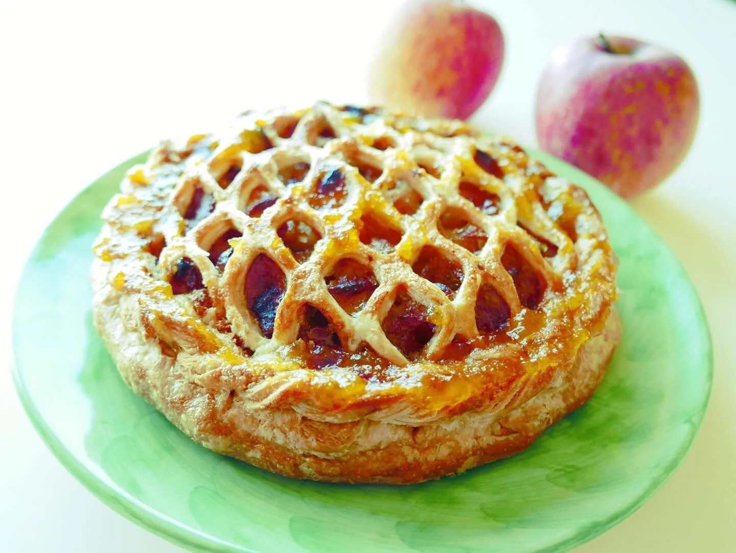 アップルパイを焼きました！
焼きたてほかほか🍎