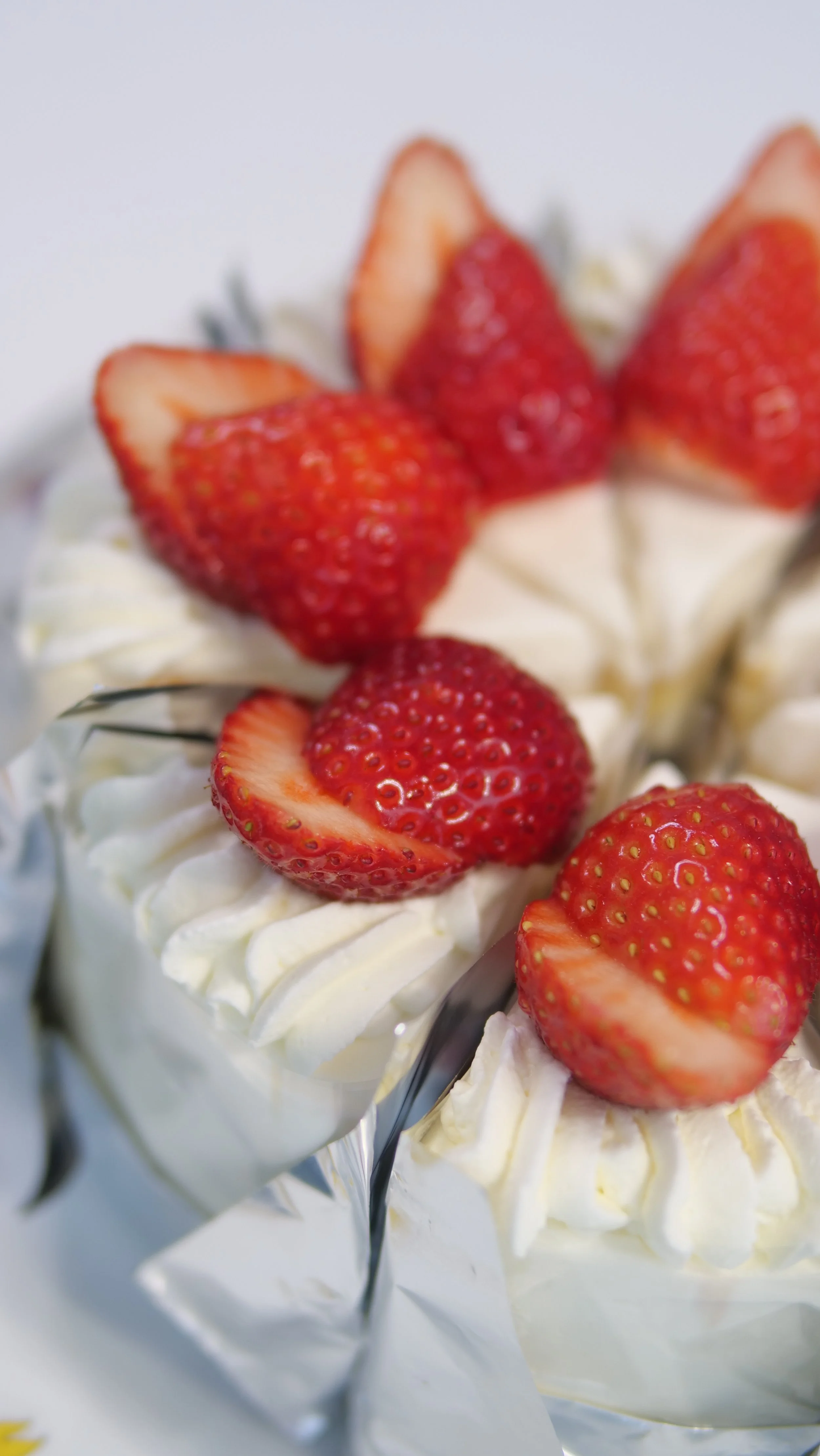 パティスリー301で作られたいちごのショートケーキが並んでいる。