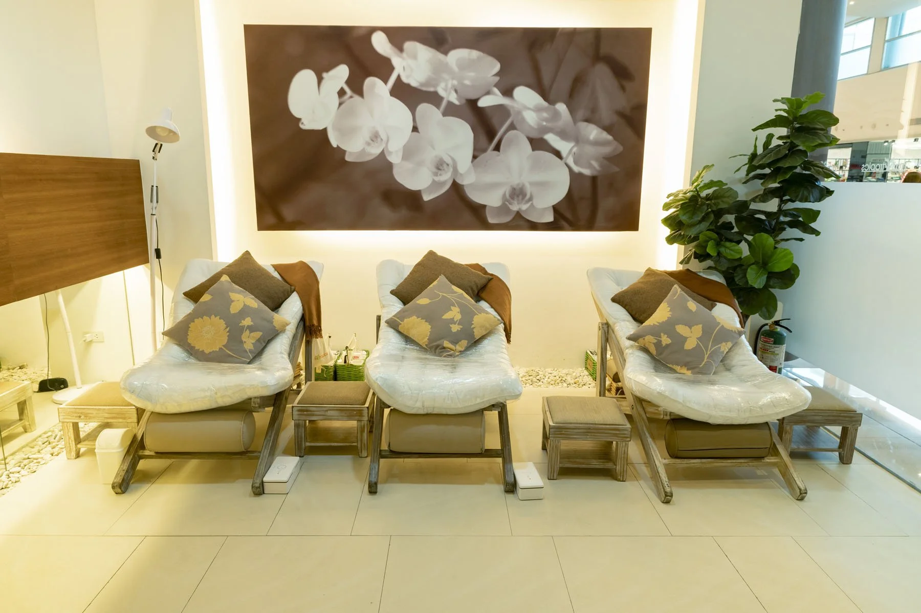 Main Seating Area 5.jpg