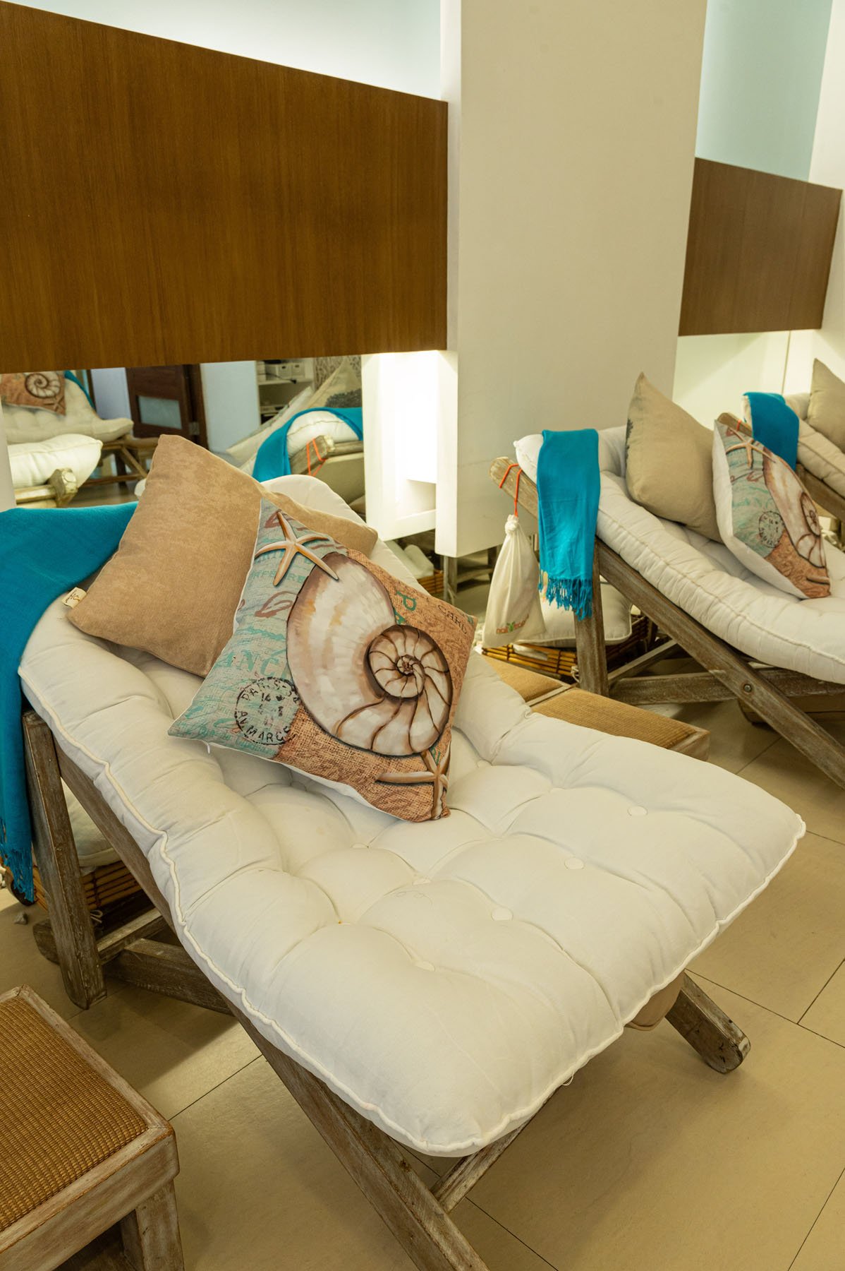 Chairs - Close-Up 1.jpg