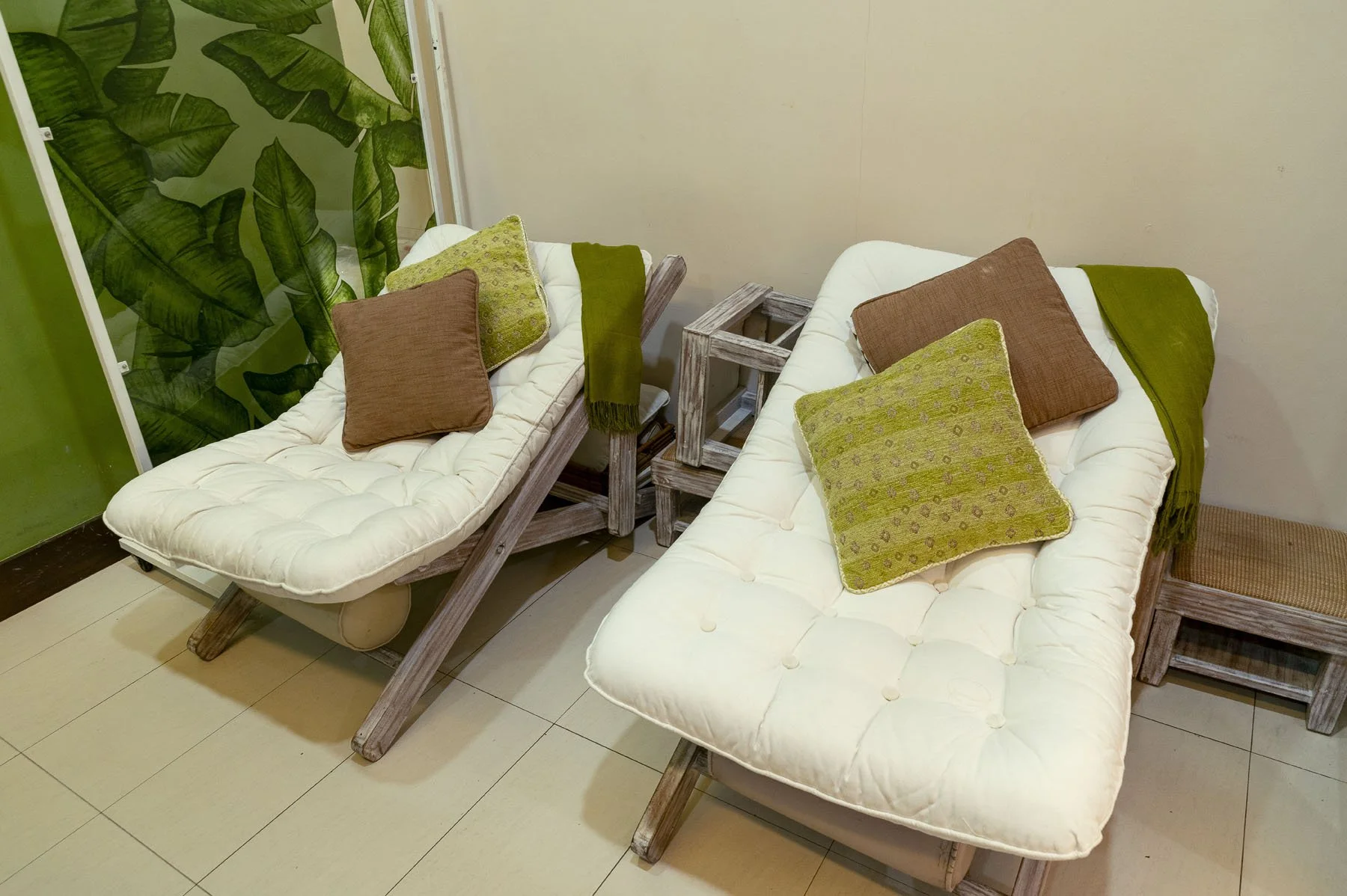 VIP Room 1.jpg
