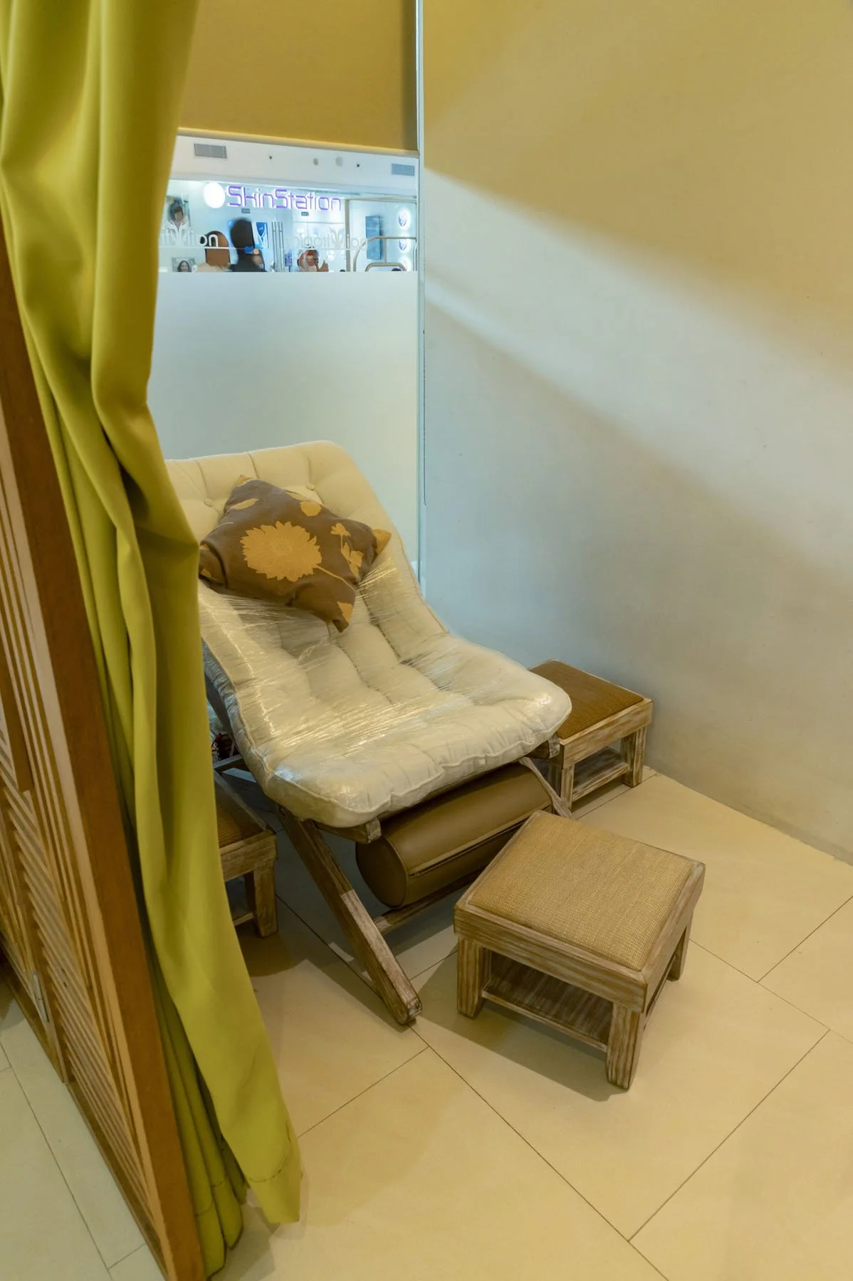 VIP Room 1.jpg