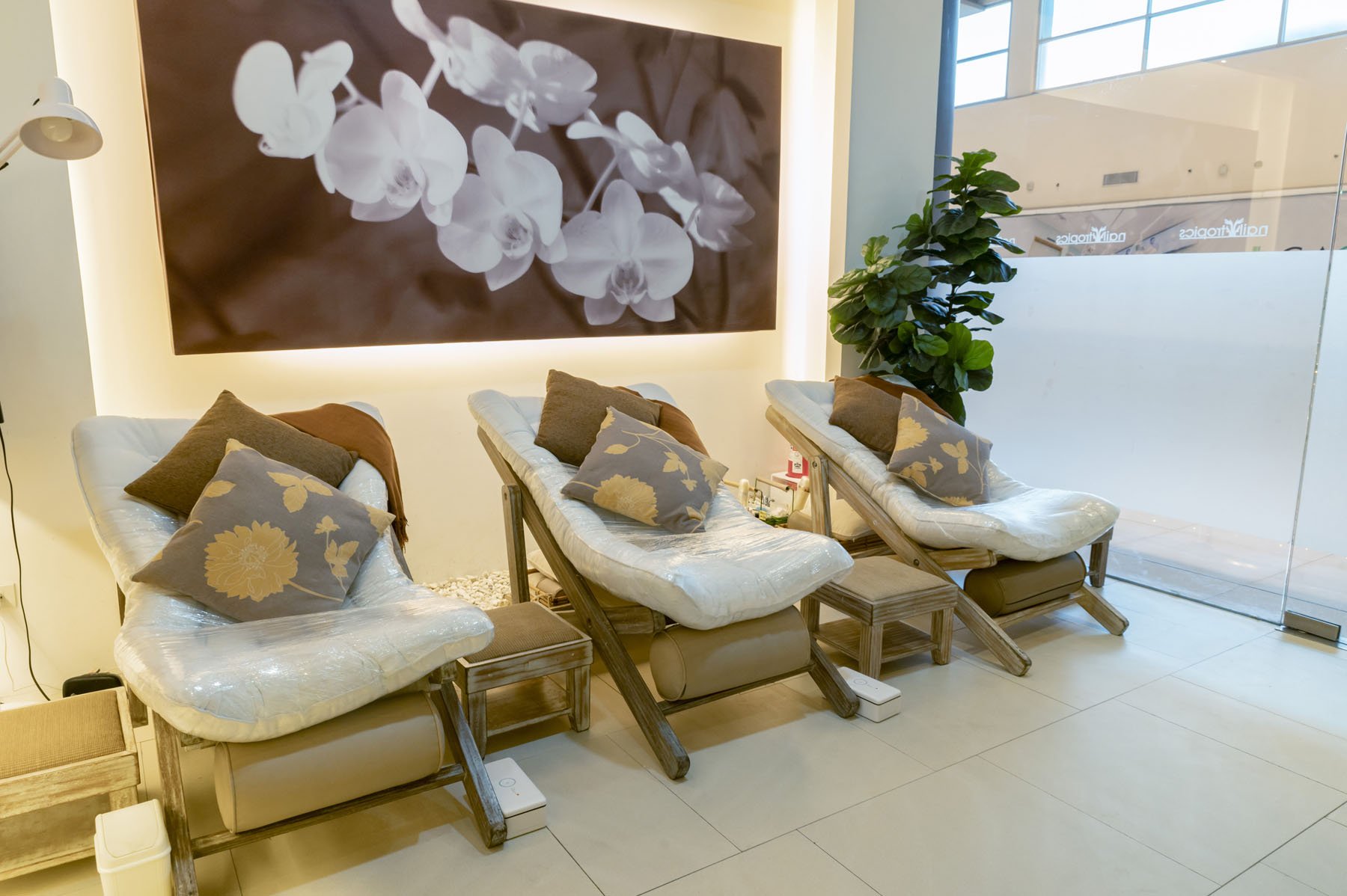 Main Seating Area 7.jpg