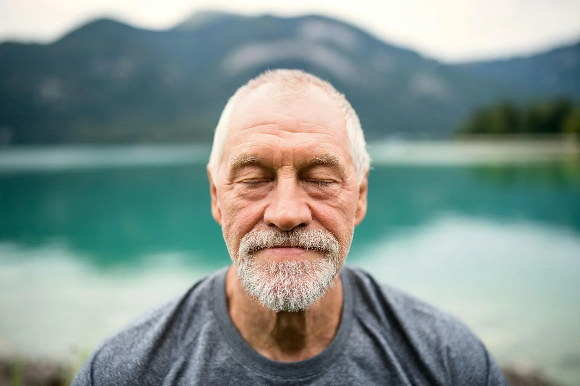 Retreats for Retired Men Looking for Purpose: Why Thailand is the Answer