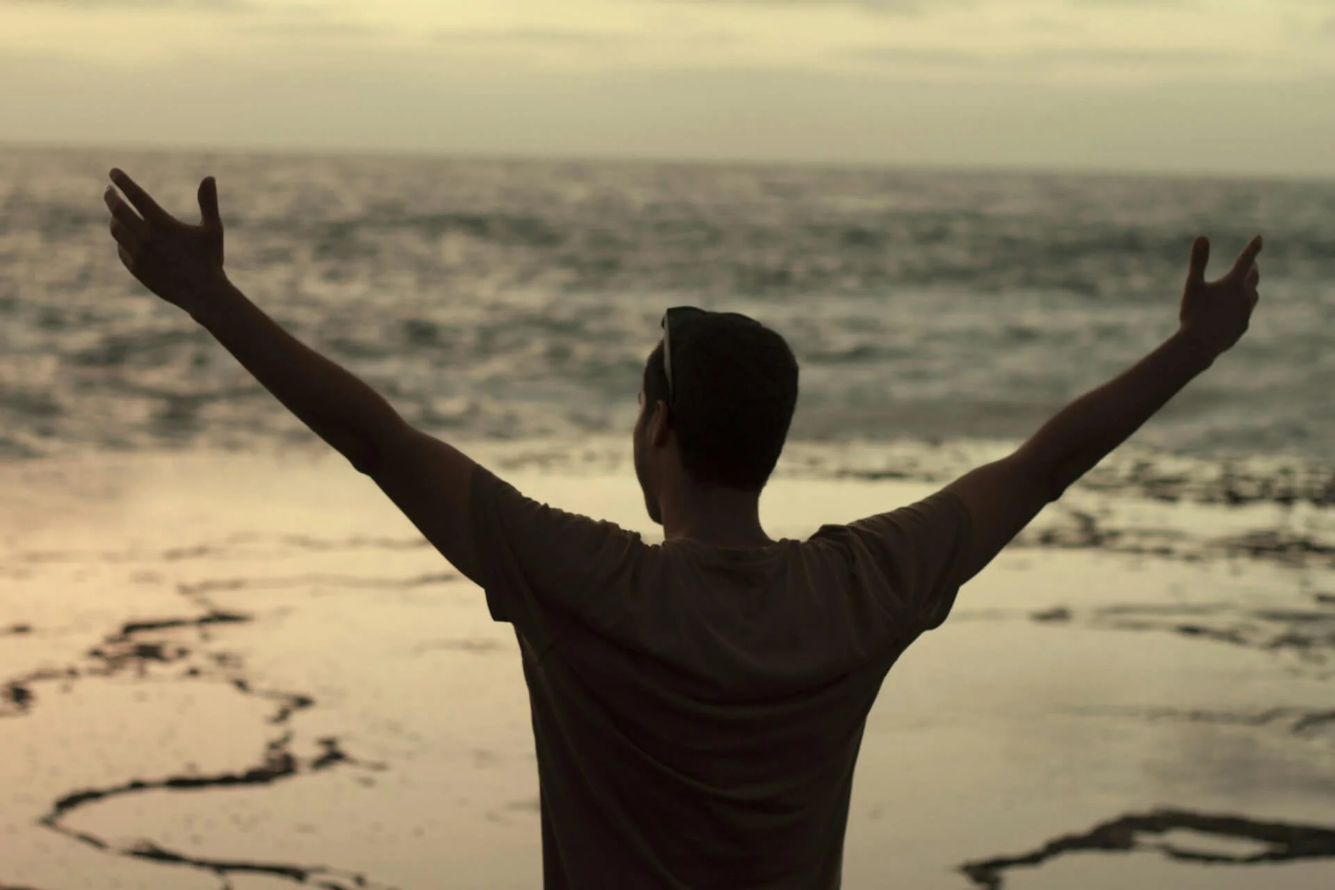 How Men Rebuild Confidence After Divorce with Retreats in Thailand