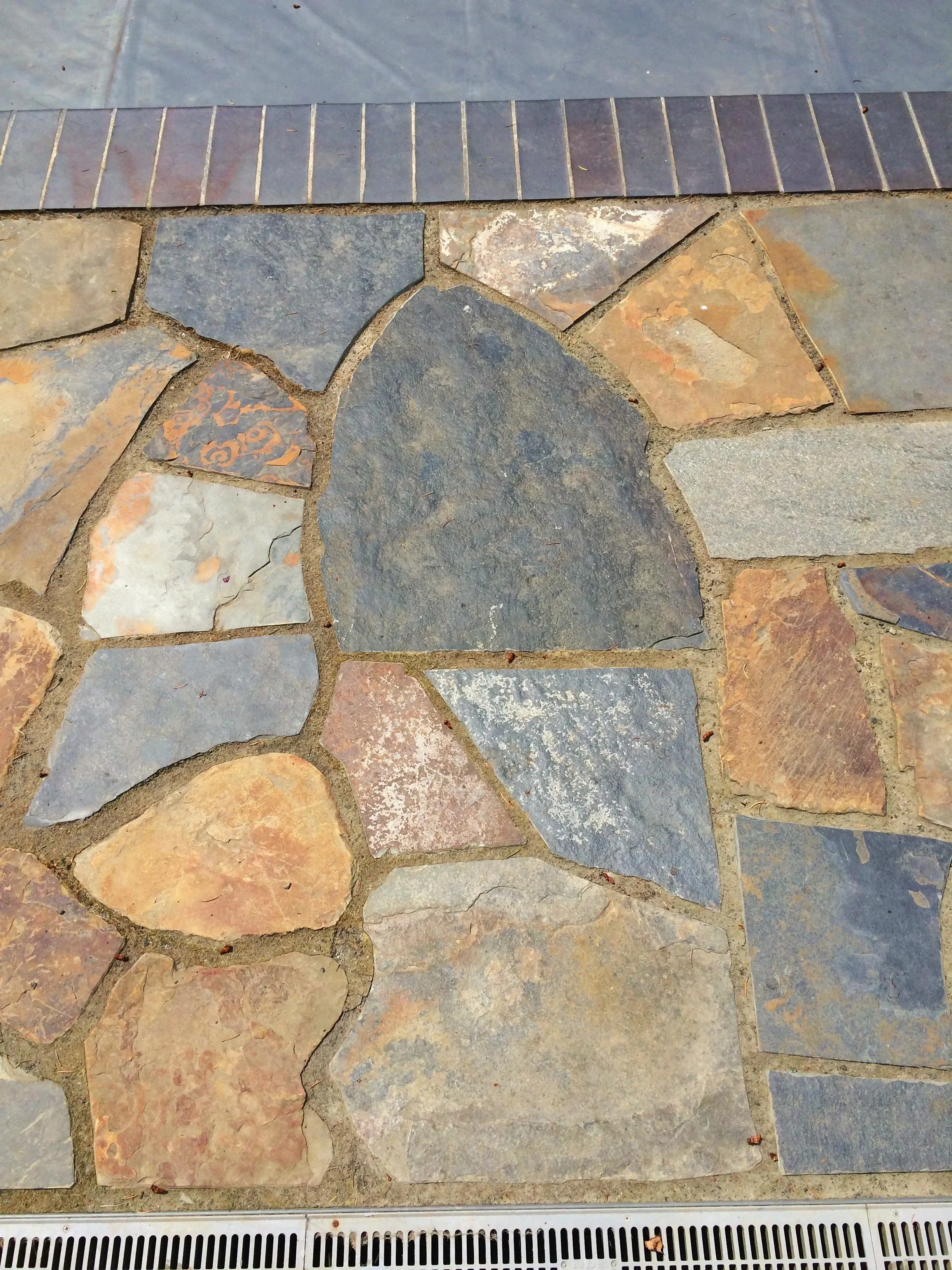 Cedar & Stone custom flagstone walkway in Bend, OR