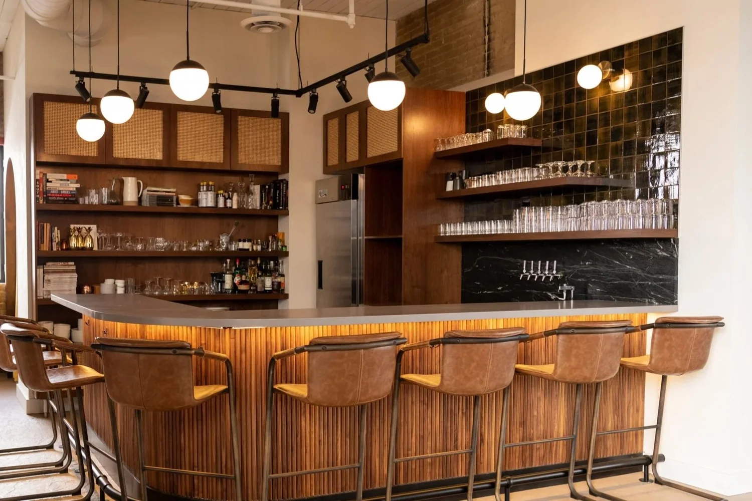 Bar photo 1