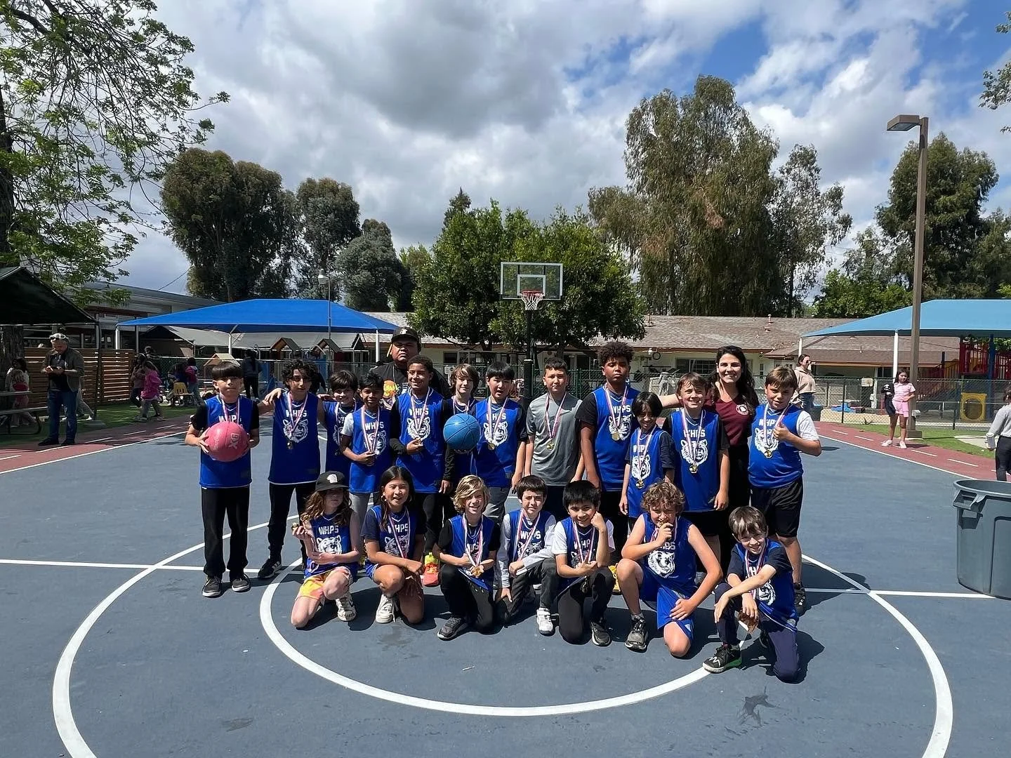 WHPS Bears basketball team