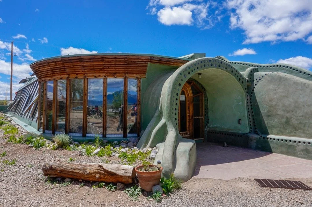 earthship-biotecture-taos-visitor-center-1080x719.jpeg