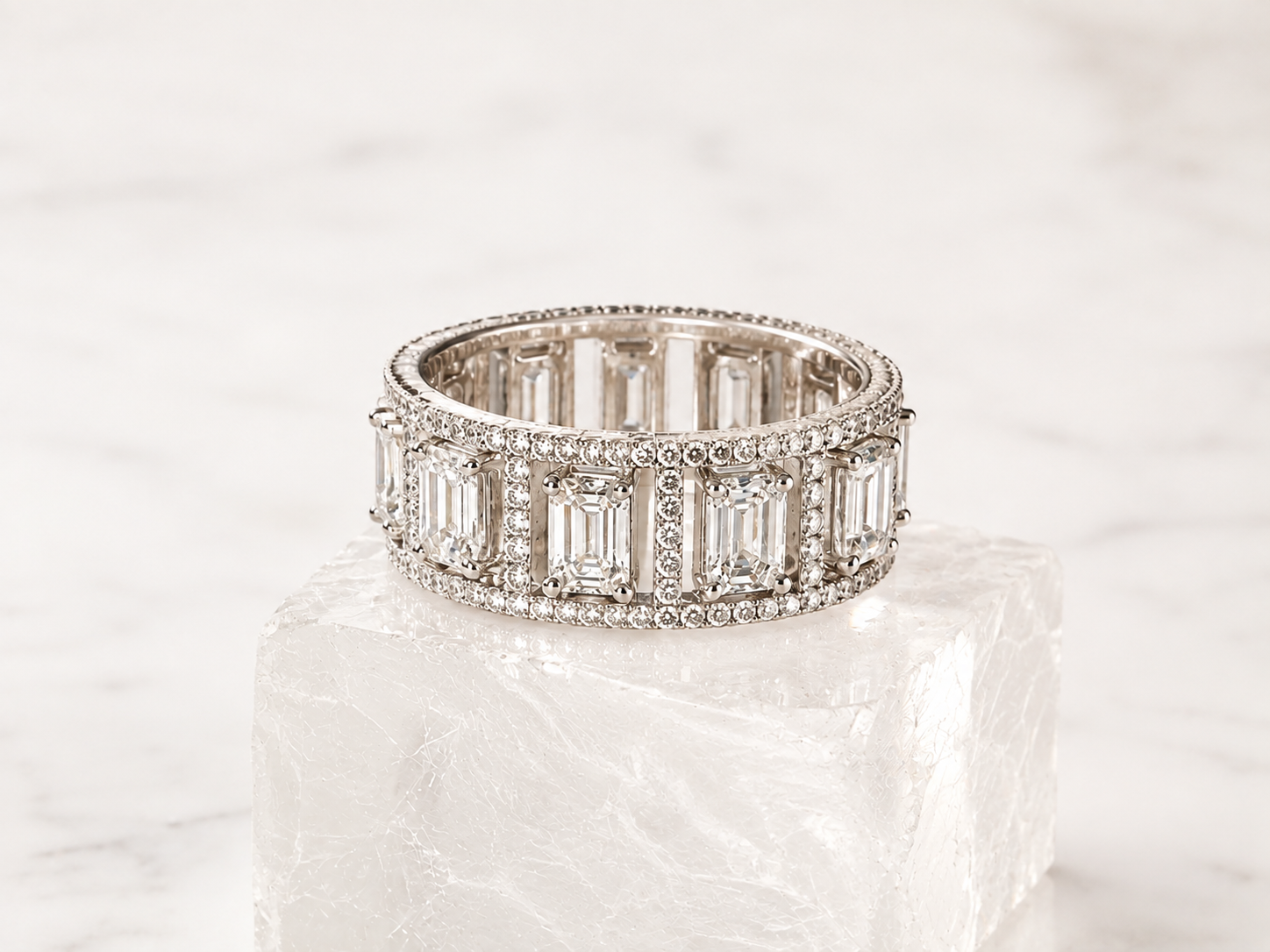 Colonnade Diamond Band