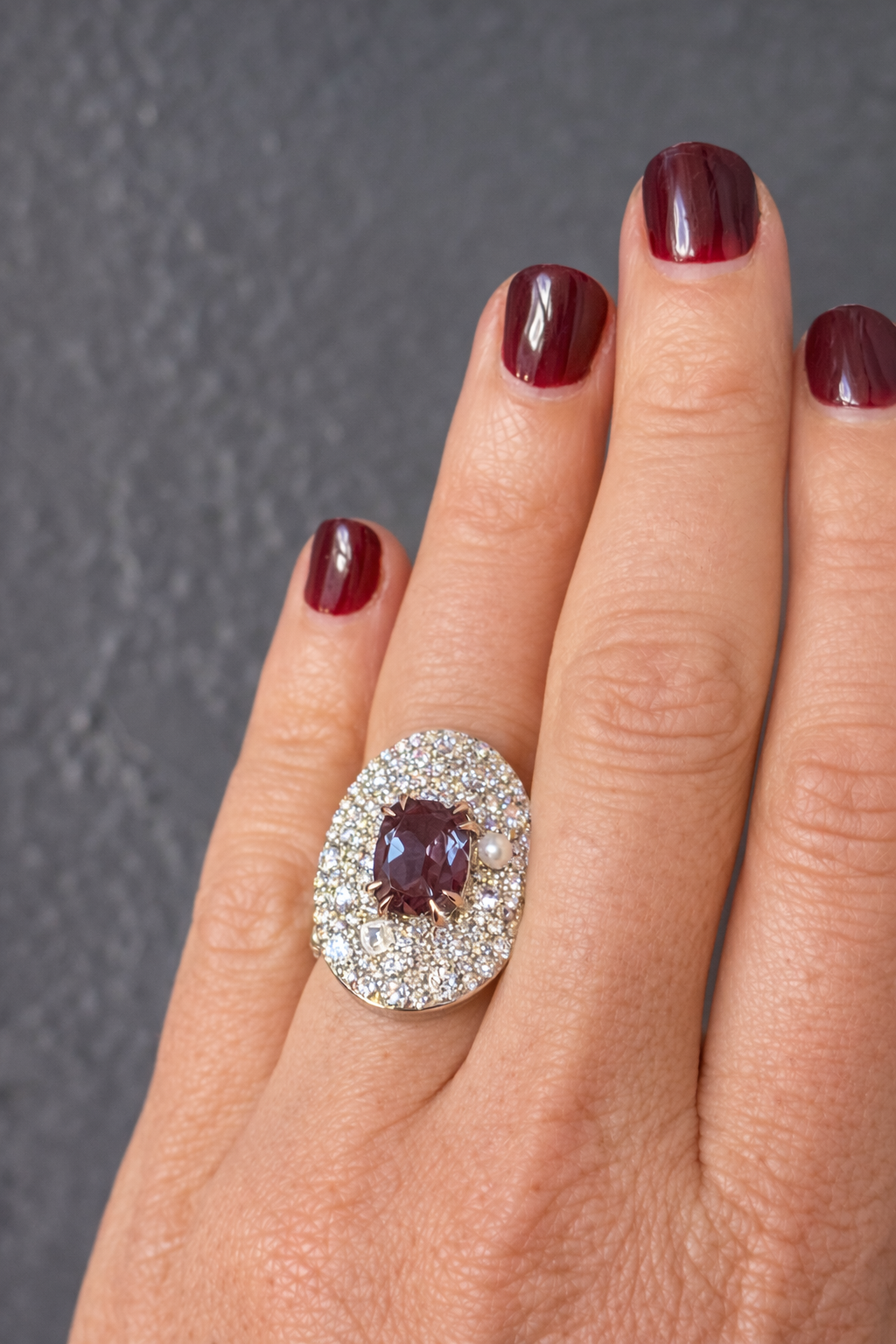 opera-ring-diamond-accents-5.png
