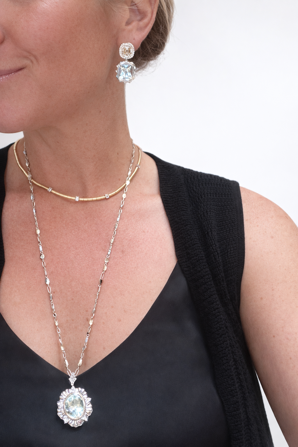 mother-daughter-aqua-pendant-3.png