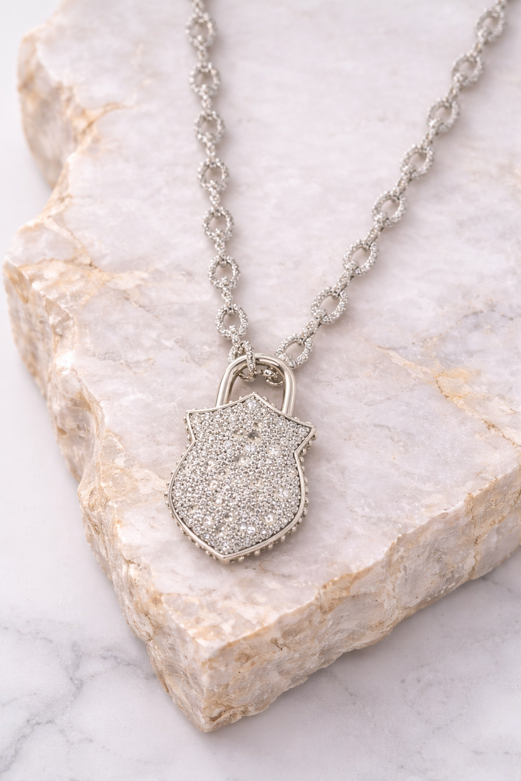 bejeweled-family-crest-locket-2.png