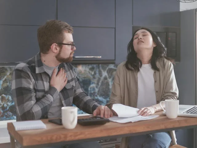 Five Signs It Might Be Time for Couples Therapy (and Why Waiting Can Make Things Harder)