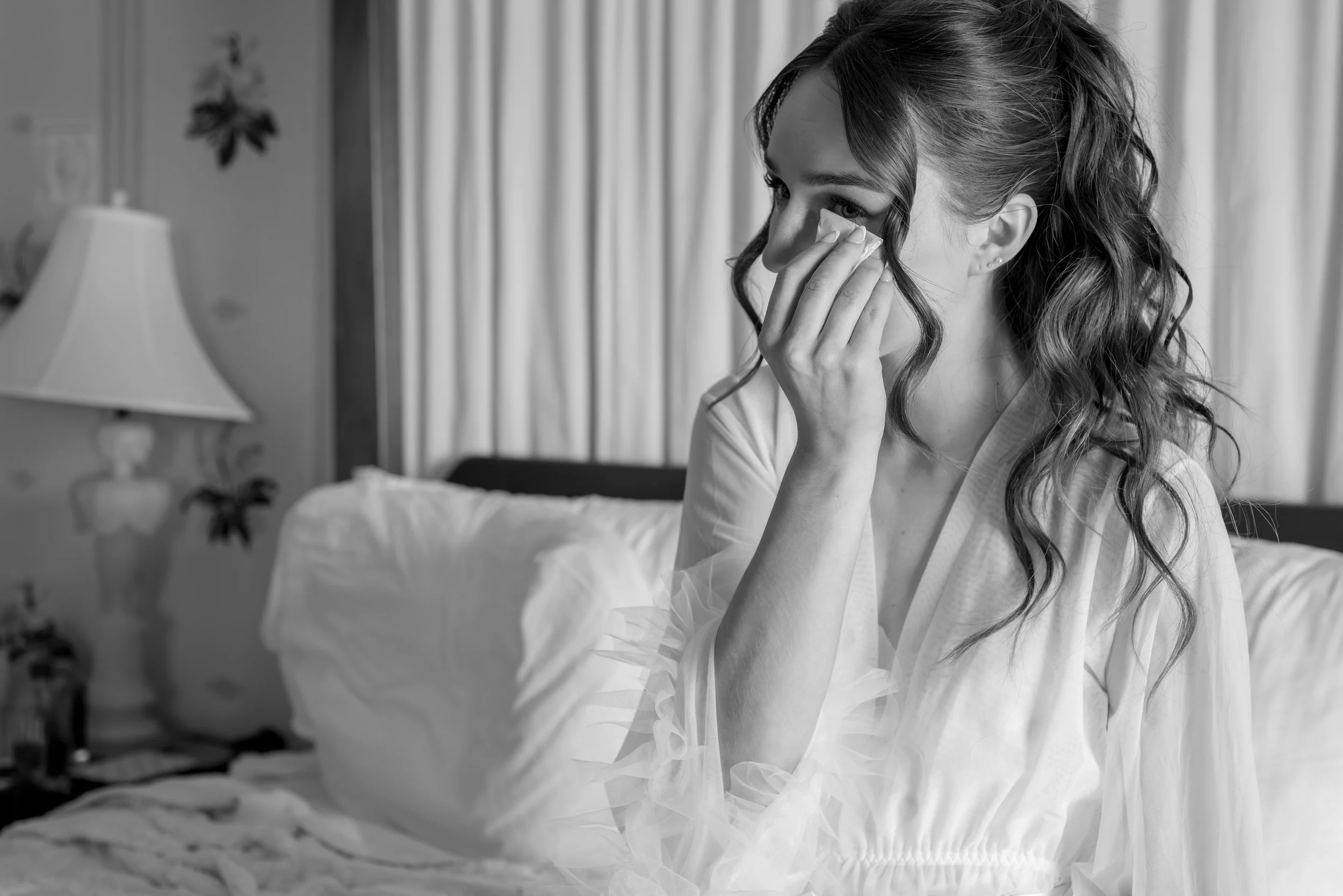 For Couples Who Want Wedding Photos With Feeling.