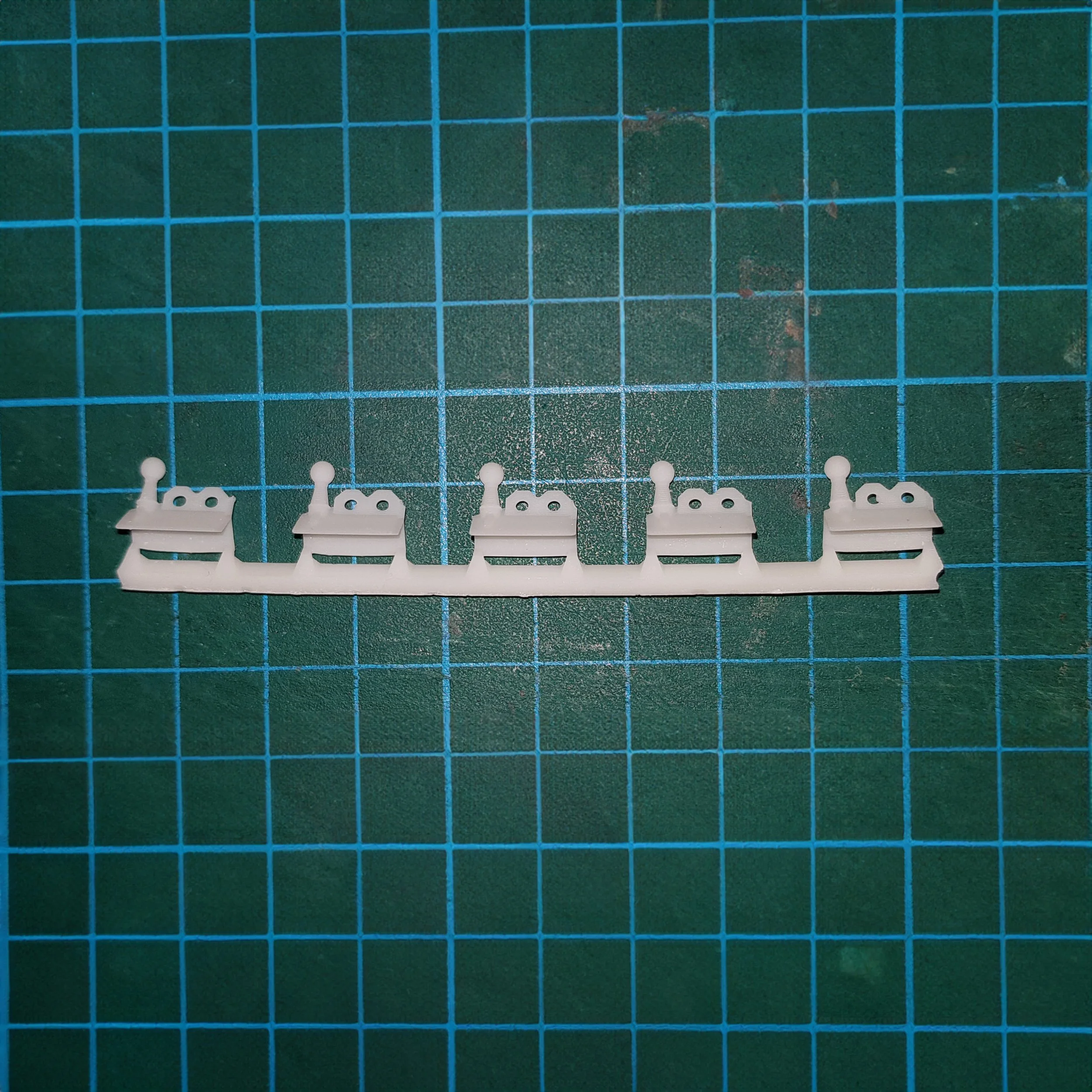 TD13-O scale-square.jpg