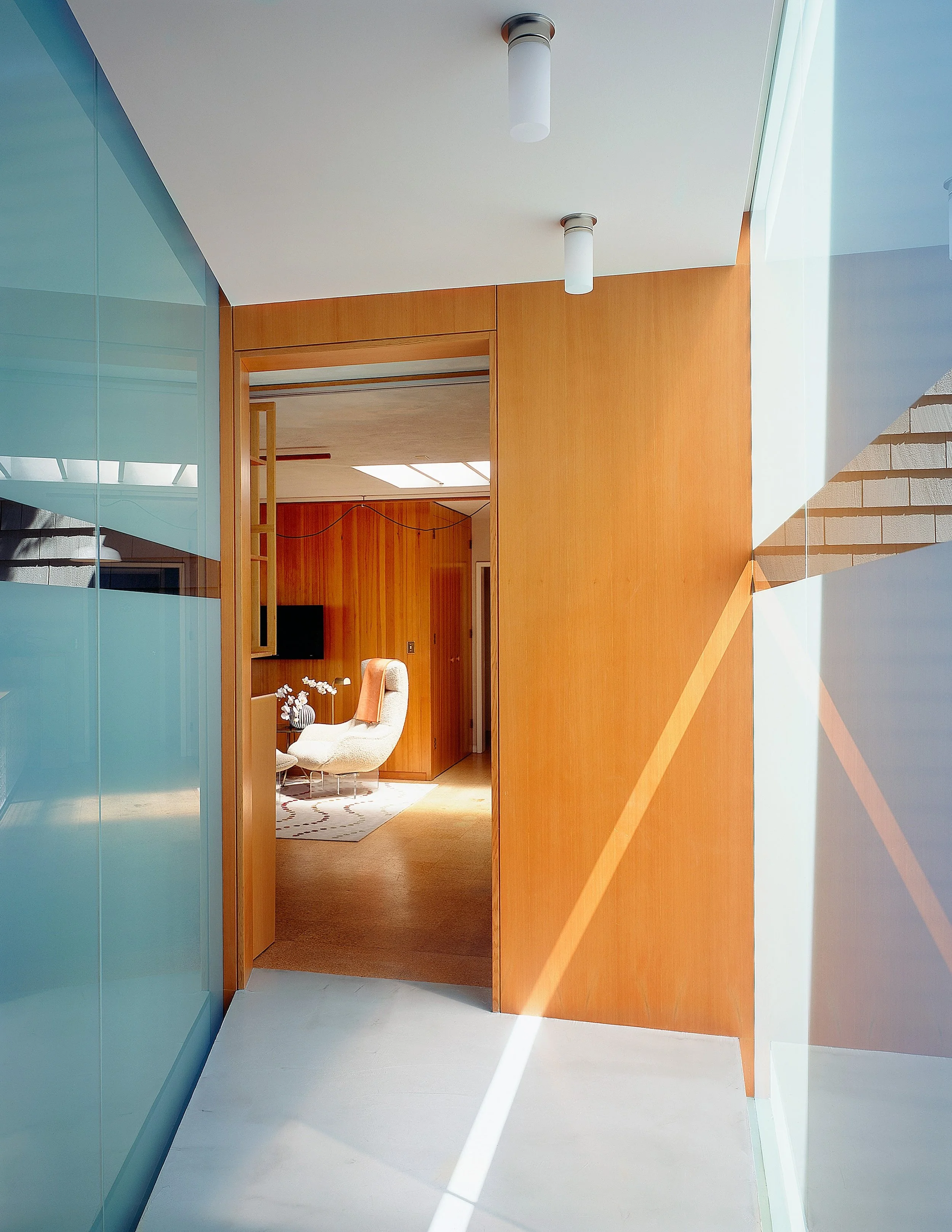 24 walkway_H_bdr_SR_fb.jpg