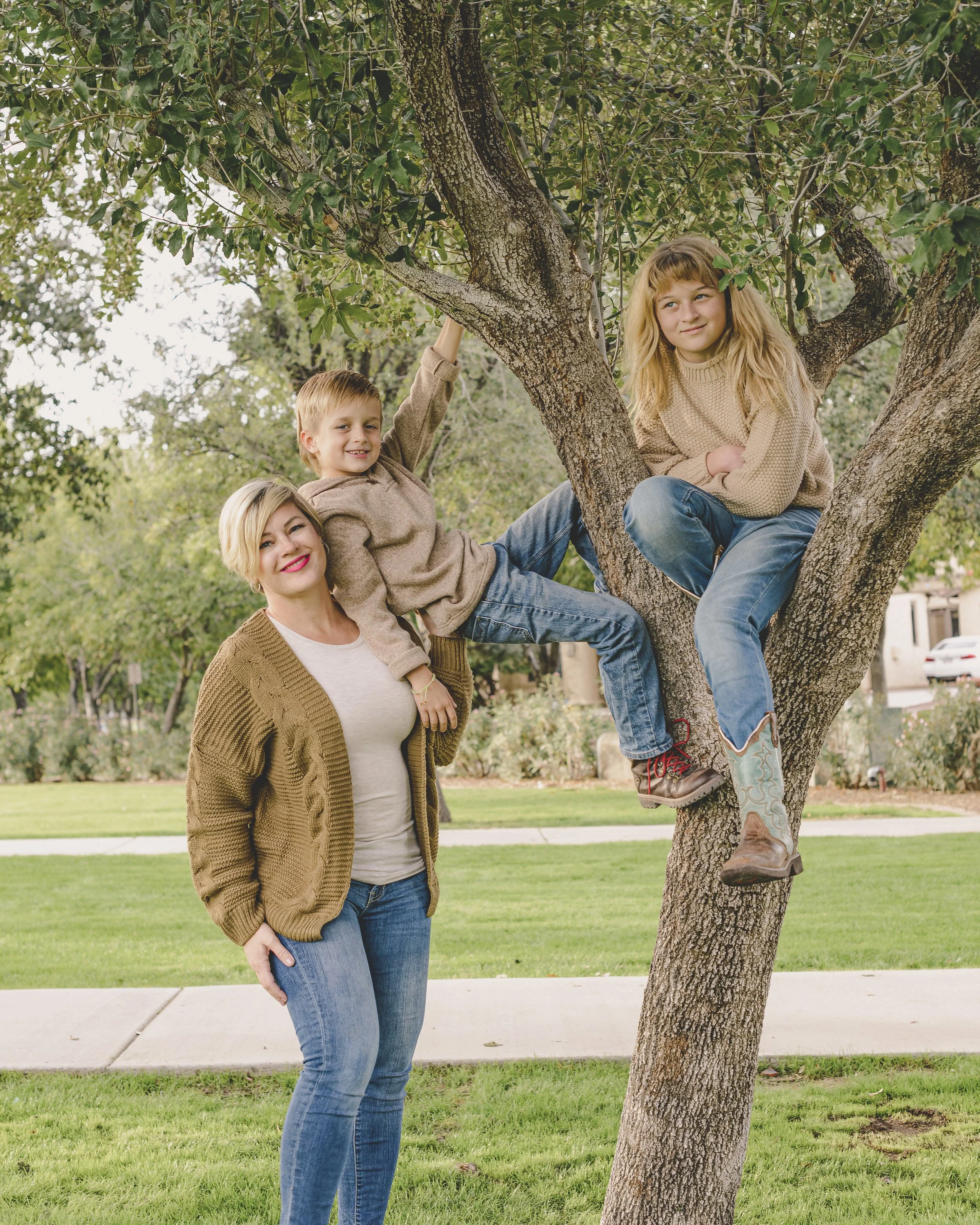 Rennacker Studio_Phoenix Portrait Photographer_211120_Hailey Family_DSC4858.jpg