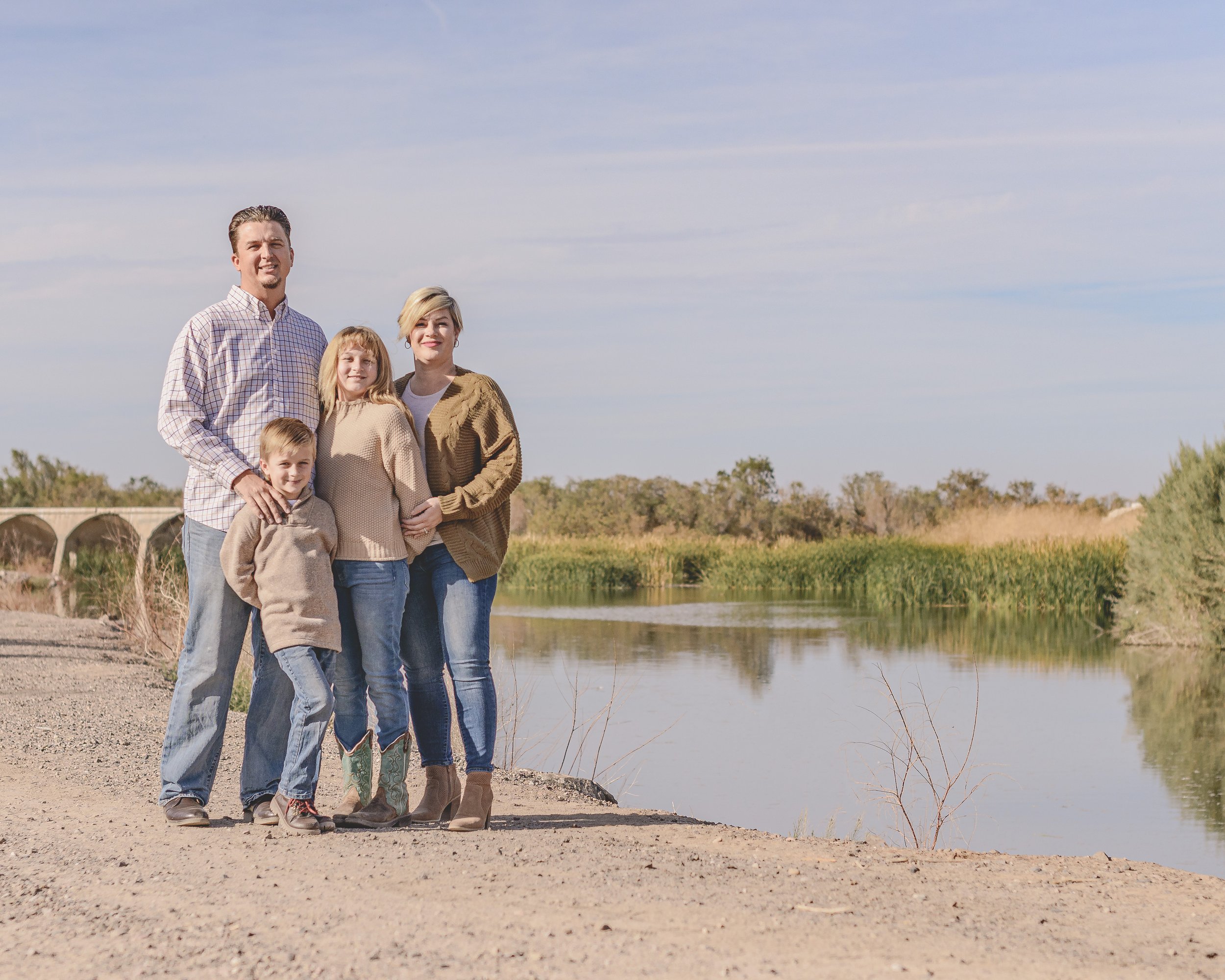 Rennacker Studio_Phoenix Portrait Photographer_211120_Hailey Family_DSC4360.jpg