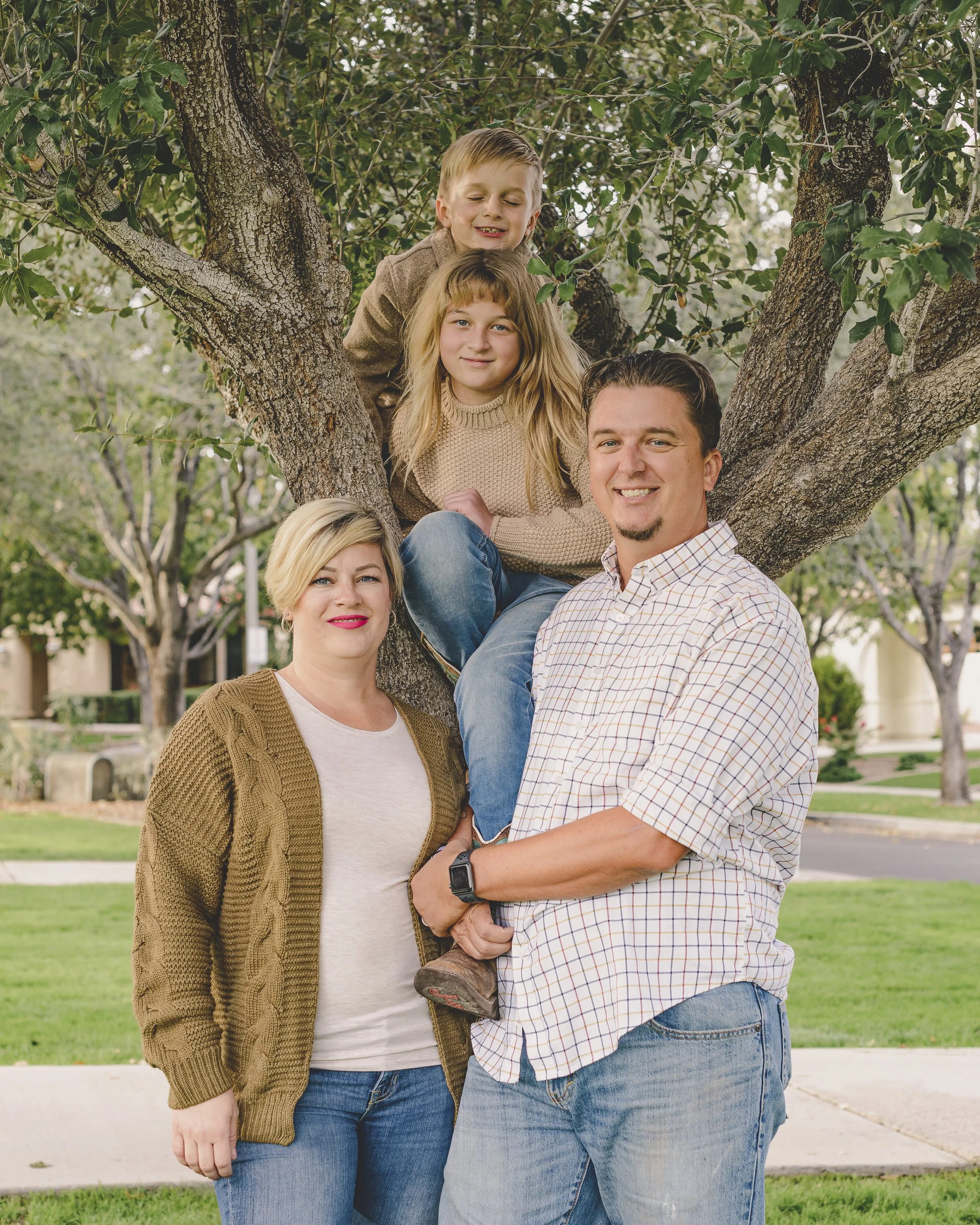 Rennacker Studio_Phoenix Portrait Photographer_211120_Hailey Family_DSC4867.jpg