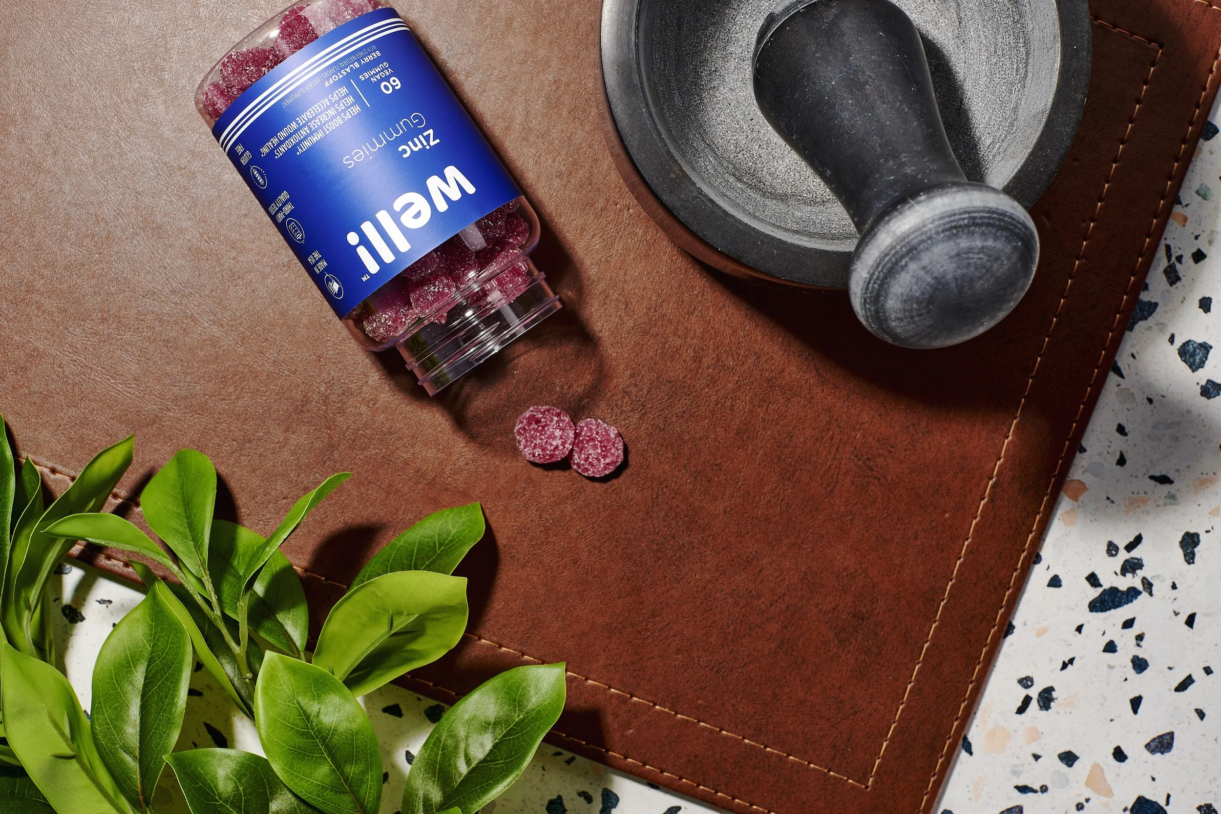 ￼210913_Zinc Gummies4609.jpg
