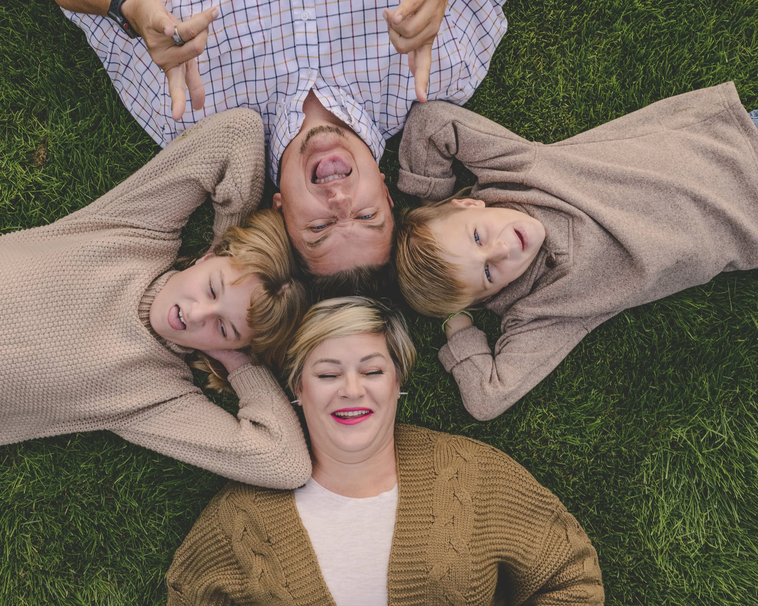 Rennacker Studio_Phoenix Portrait Photographer_211120_Hailey Family_DSC4959.jpg