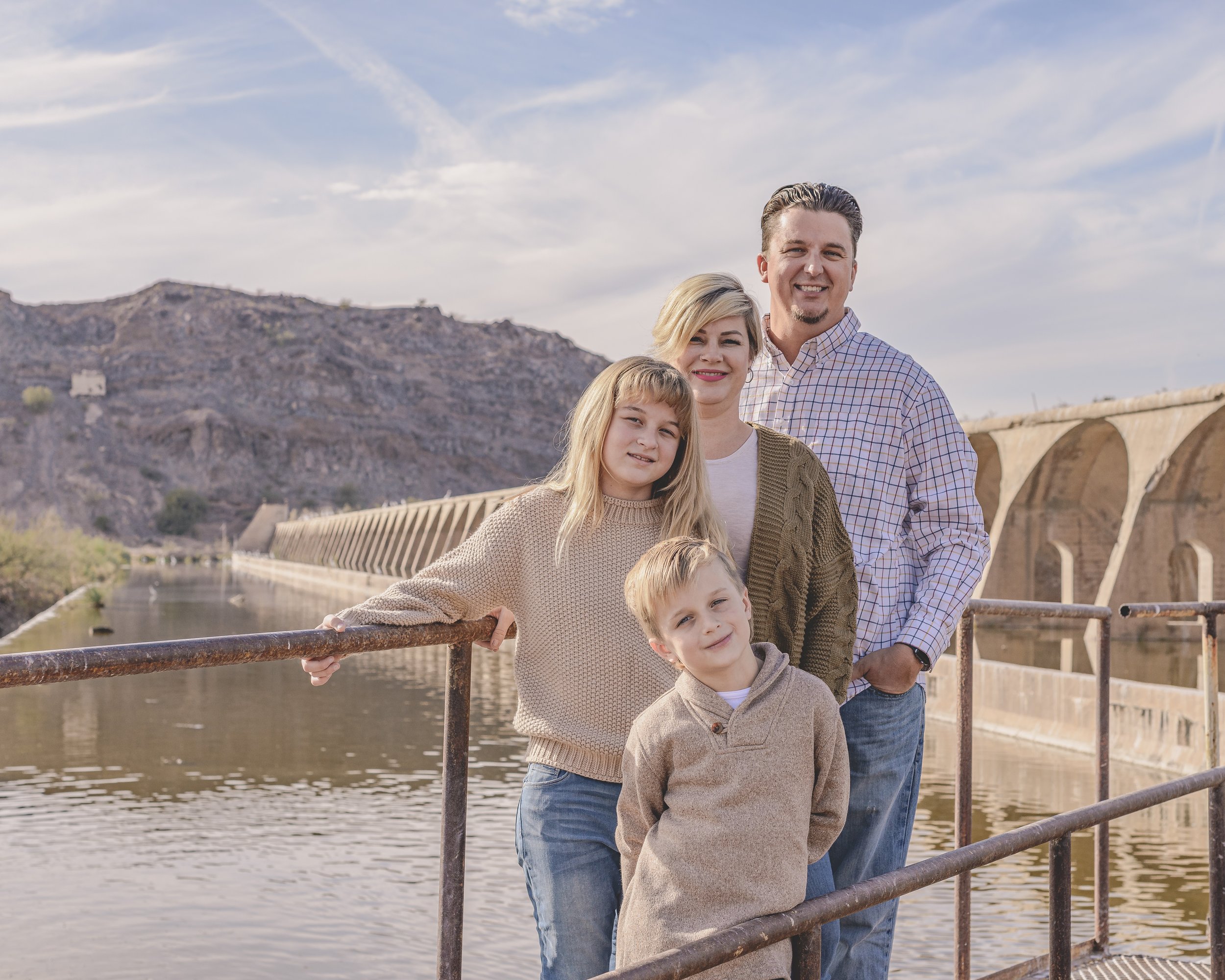 Rennacker Studio_Phoenix Portrait Photographer_211120_Hailey Family_DSC4465.jpg