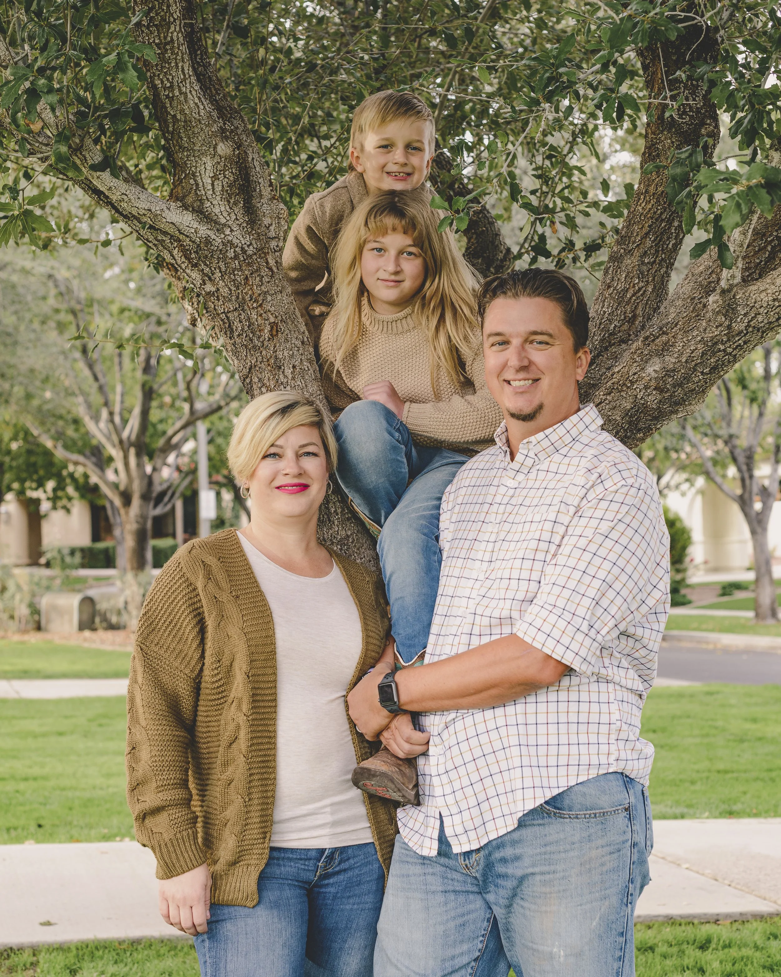 Rennacker Studio_Phoenix Portrait Photographer_211120_Hailey Family_DSC4871.jpg