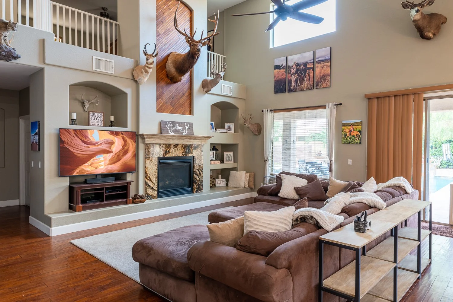 210917-15094 W Sells Drive Goodyear Arizona 85395-Great Room_DSC0860-HDR-Edit.jpg