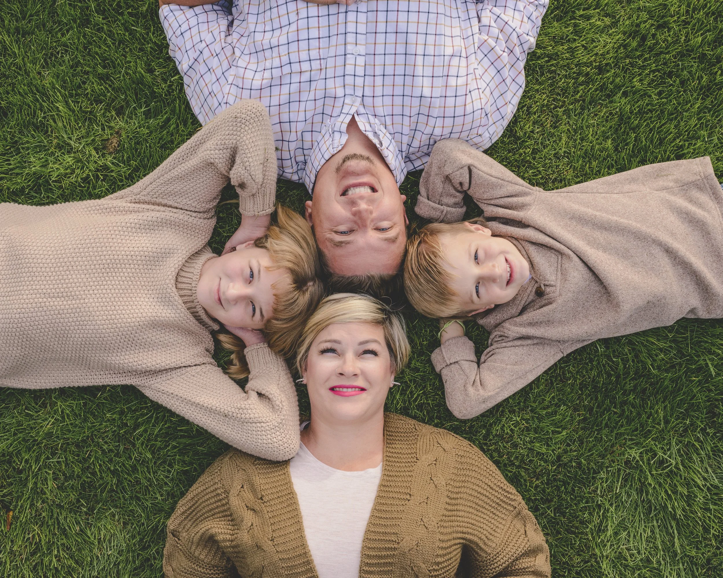 Rennacker Studio_Phoenix Portrait Photographer_211120_Hailey Family_DSC4925.jpg