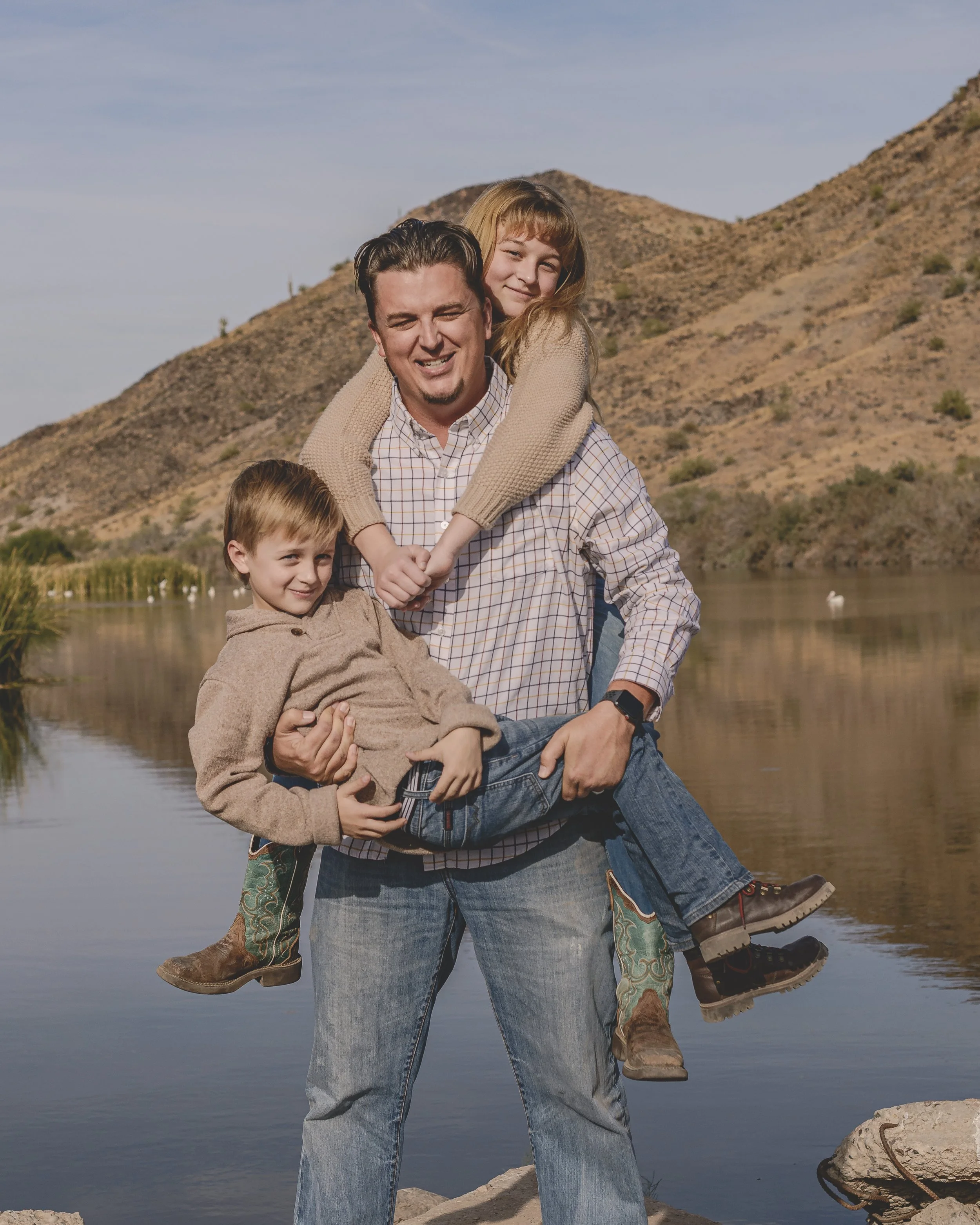 Rennacker Studio_Phoenix Portrait Photographer_211120_Hailey Family_DSC4589.jpg