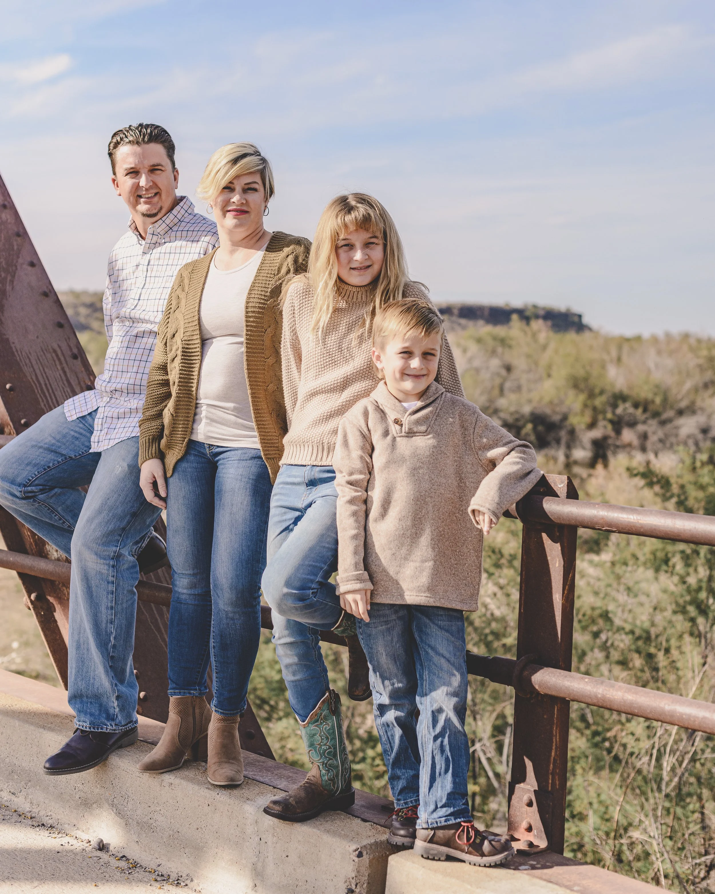 Rennacker Studio_Phoenix Portrait Photographer_211120_Hailey Family_DSC4298.jpg