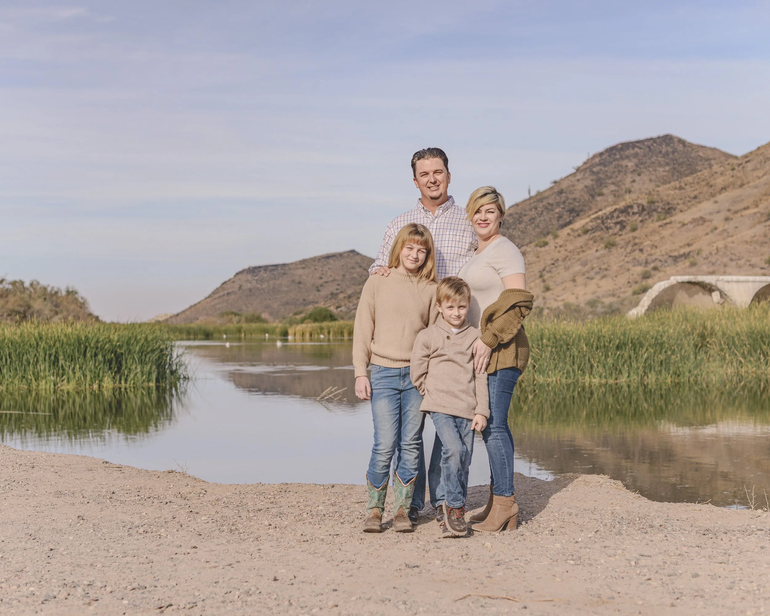Rennacker Studio_Phoenix Portrait Photographer_211120_Hailey Family_DSC4394.jpg