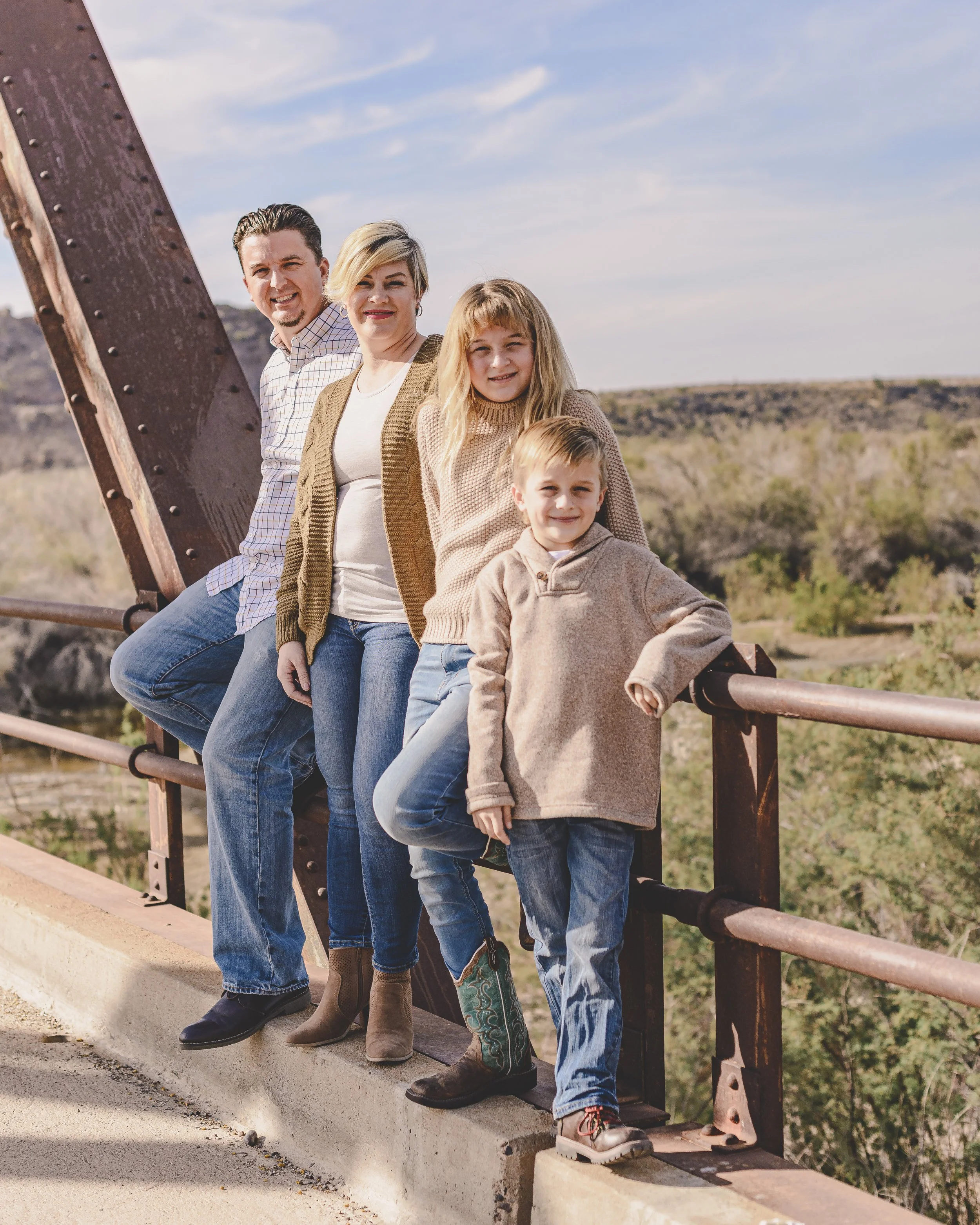 Rennacker Studio_Phoenix Portrait Photographer_211120_Hailey Family_DSC4296.jpg