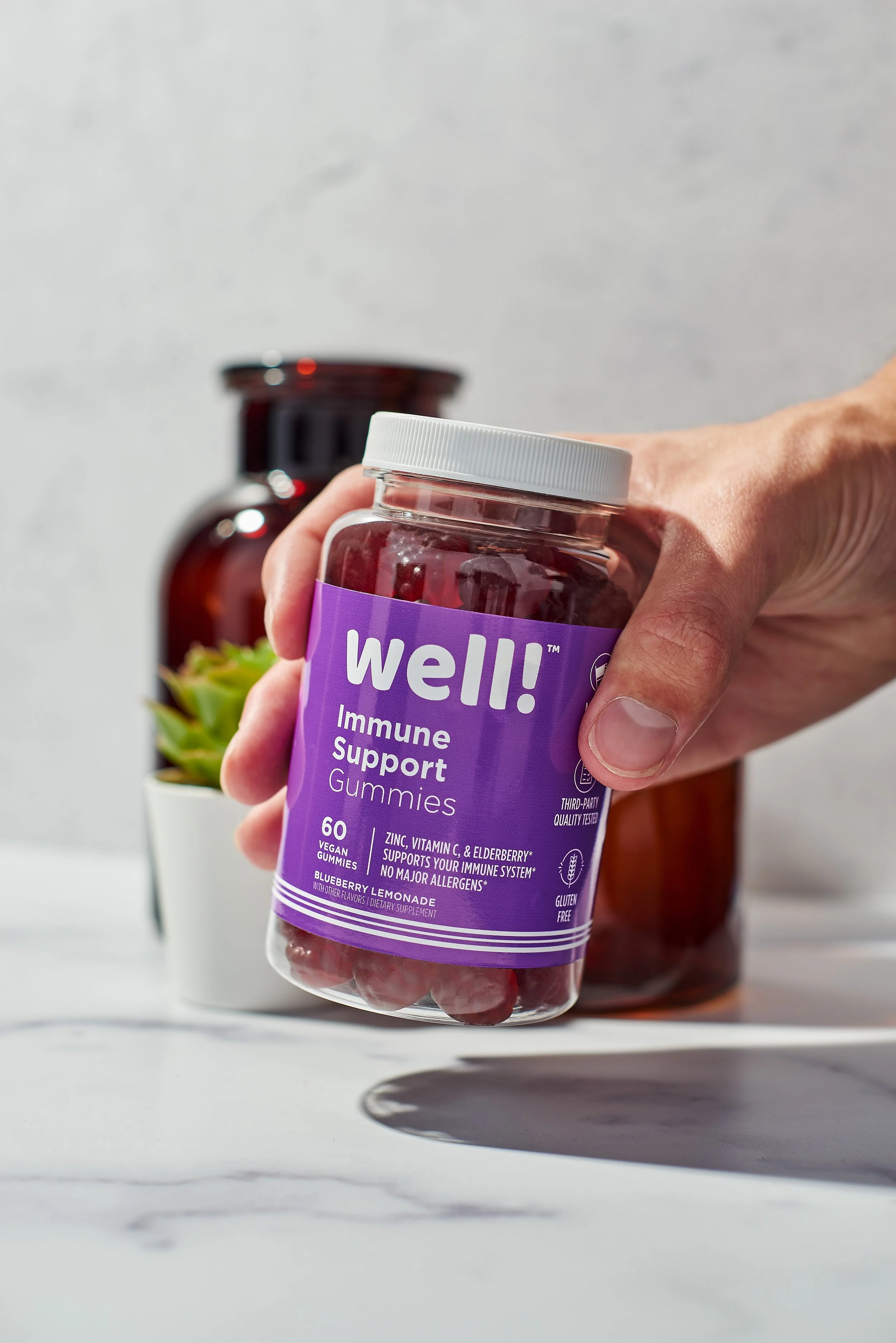 ￼210729_WEL-21-046￼_Immune Support Gummies4279.jpg