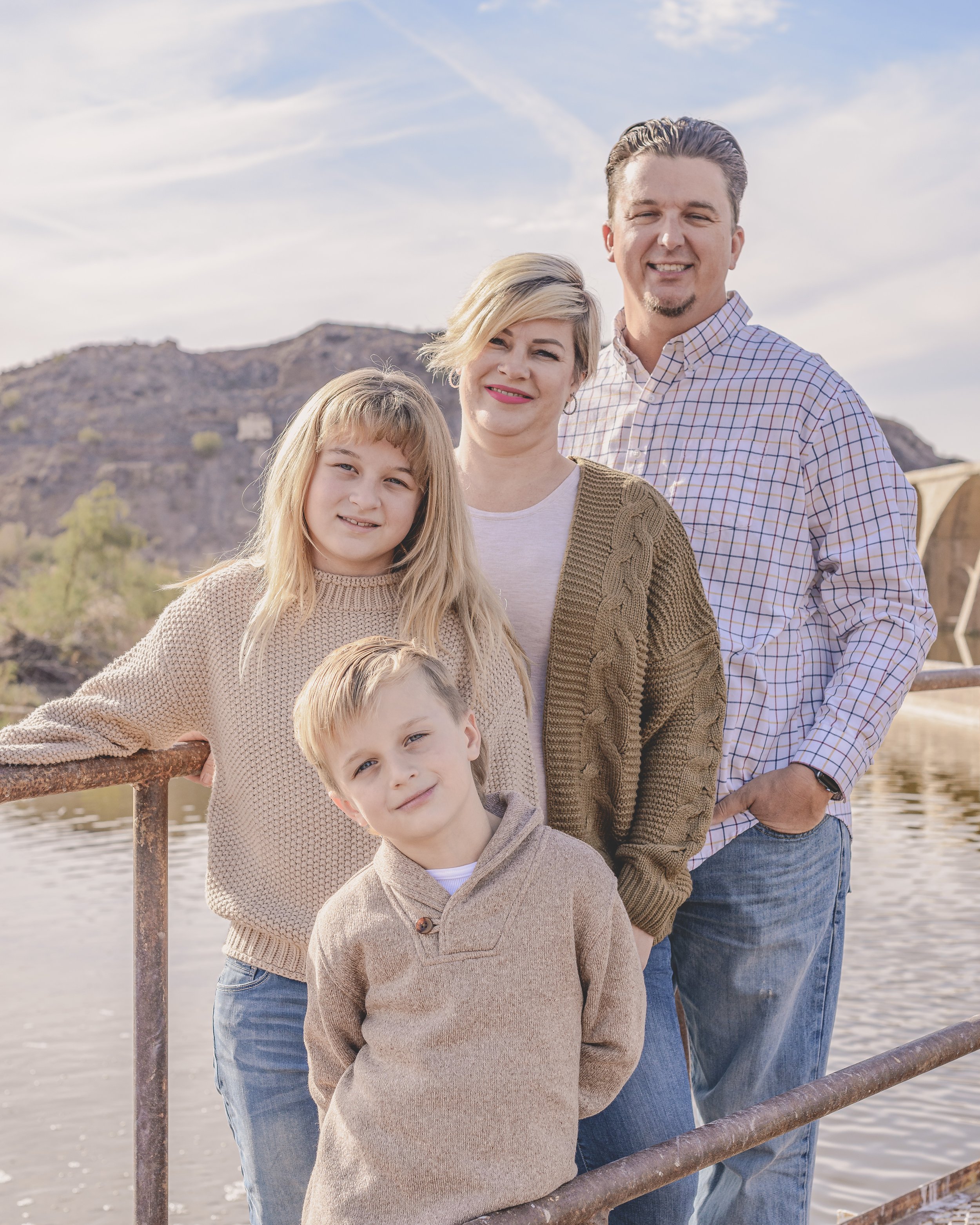 Rennacker Studio_Phoenix Portrait Photographer_211120_Hailey Family_DSC4460.jpg