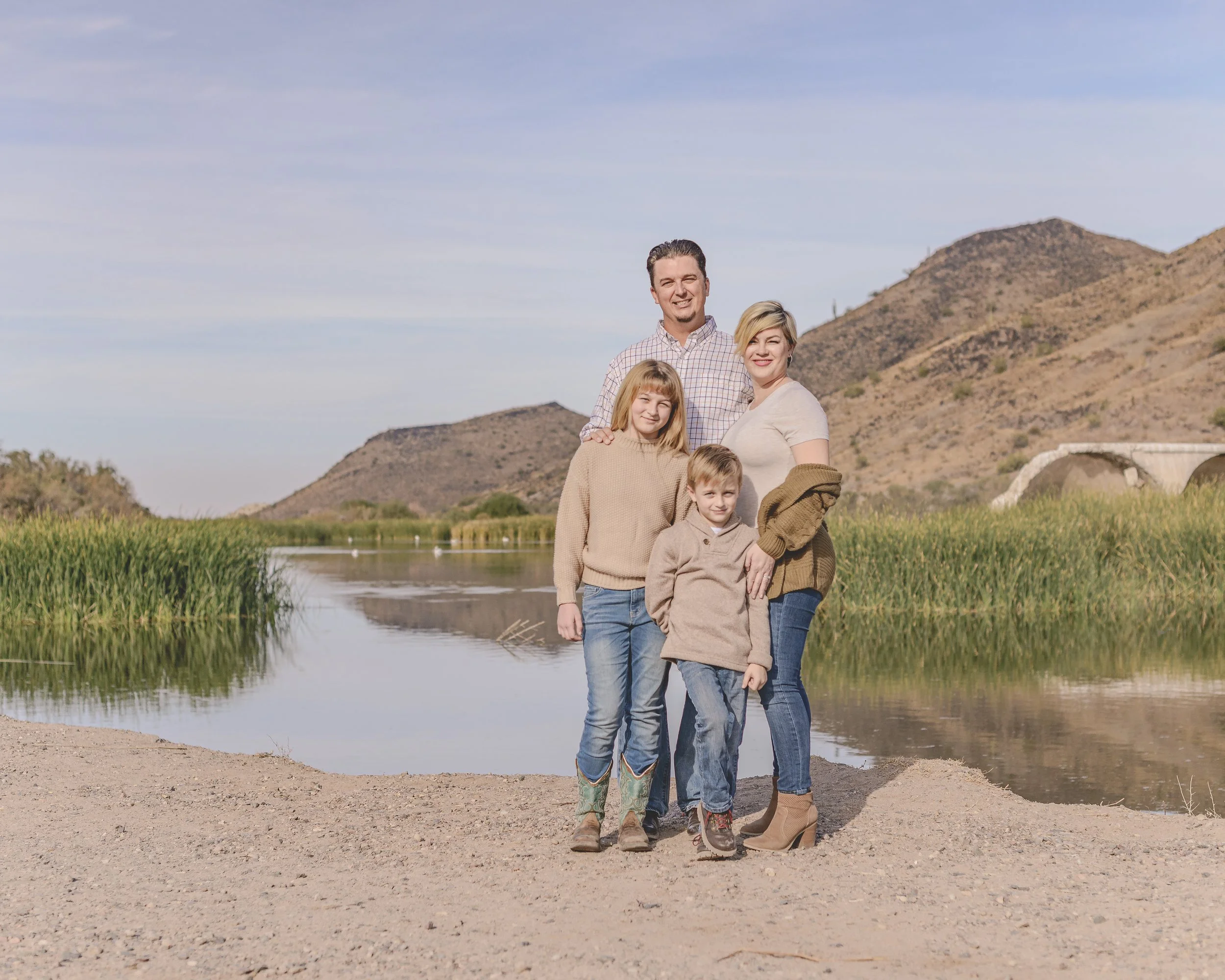 Rennacker Studio_Phoenix Portrait Photographer_211120_Hailey Family_DSC4393.jpg