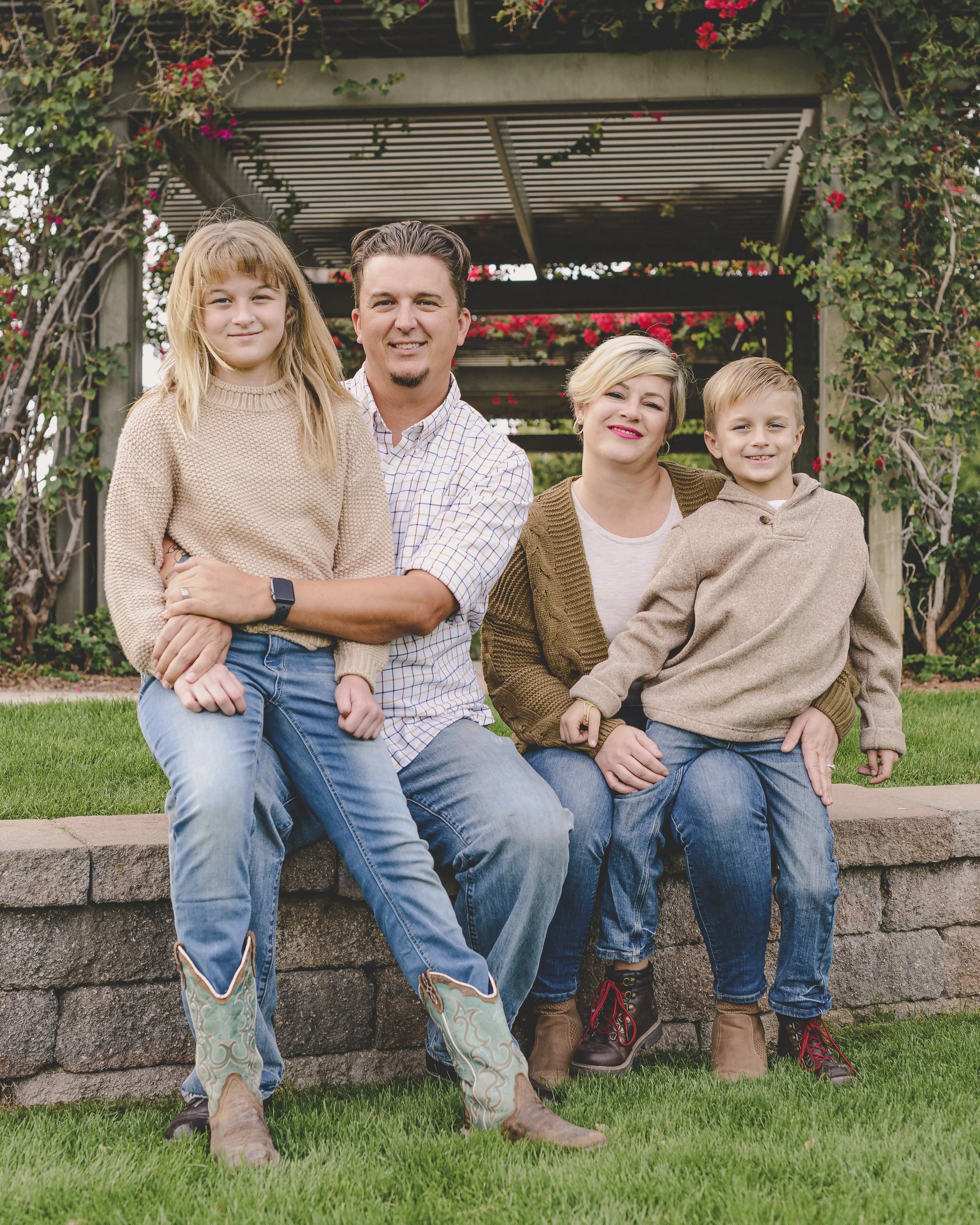 Rennacker Studio_Phoenix Portrait Photographer_211120_Hailey Family_DSC4834.jpg