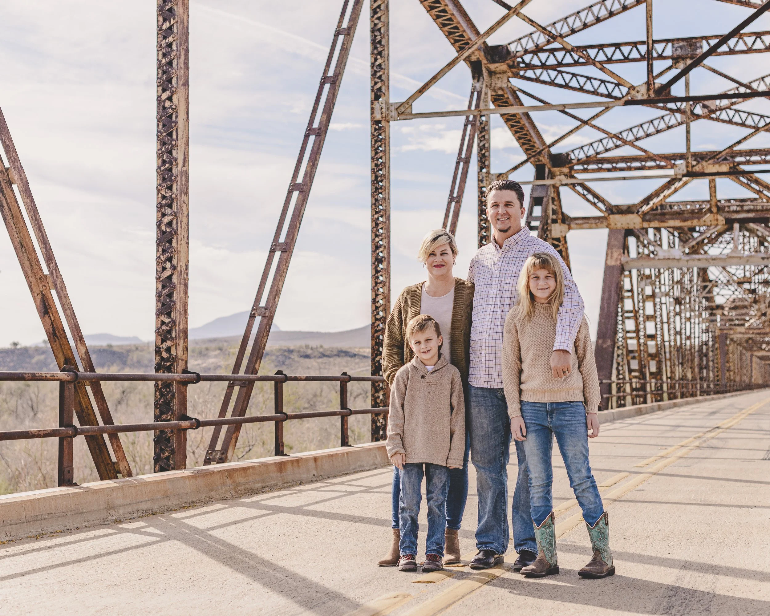 Rennacker Studio_Phoenix Portrait Photographer_211120_Hailey Family_DSC4145.jpg
