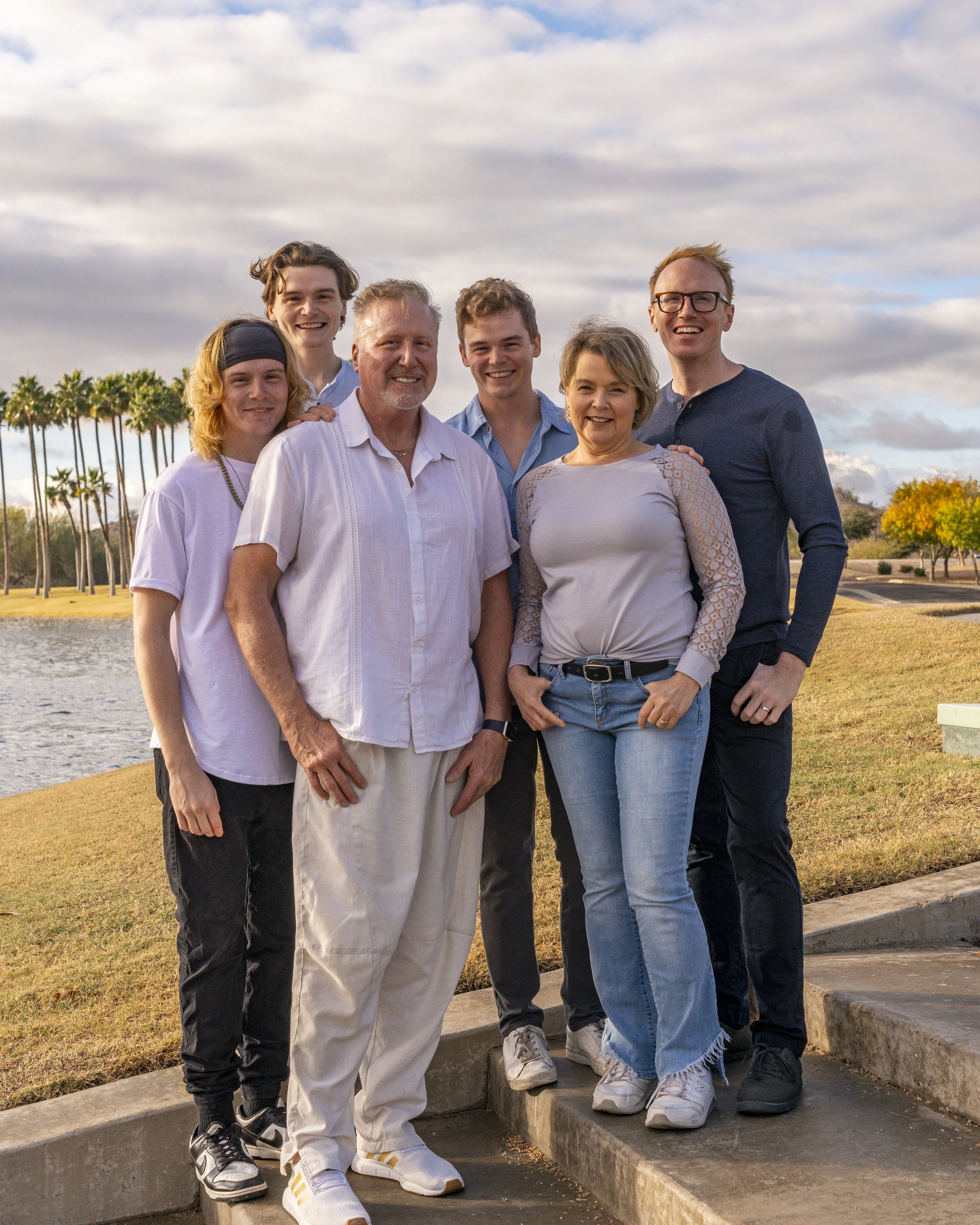 0011356_Rennacker Studio_Family Photoshoot_1991.jpg