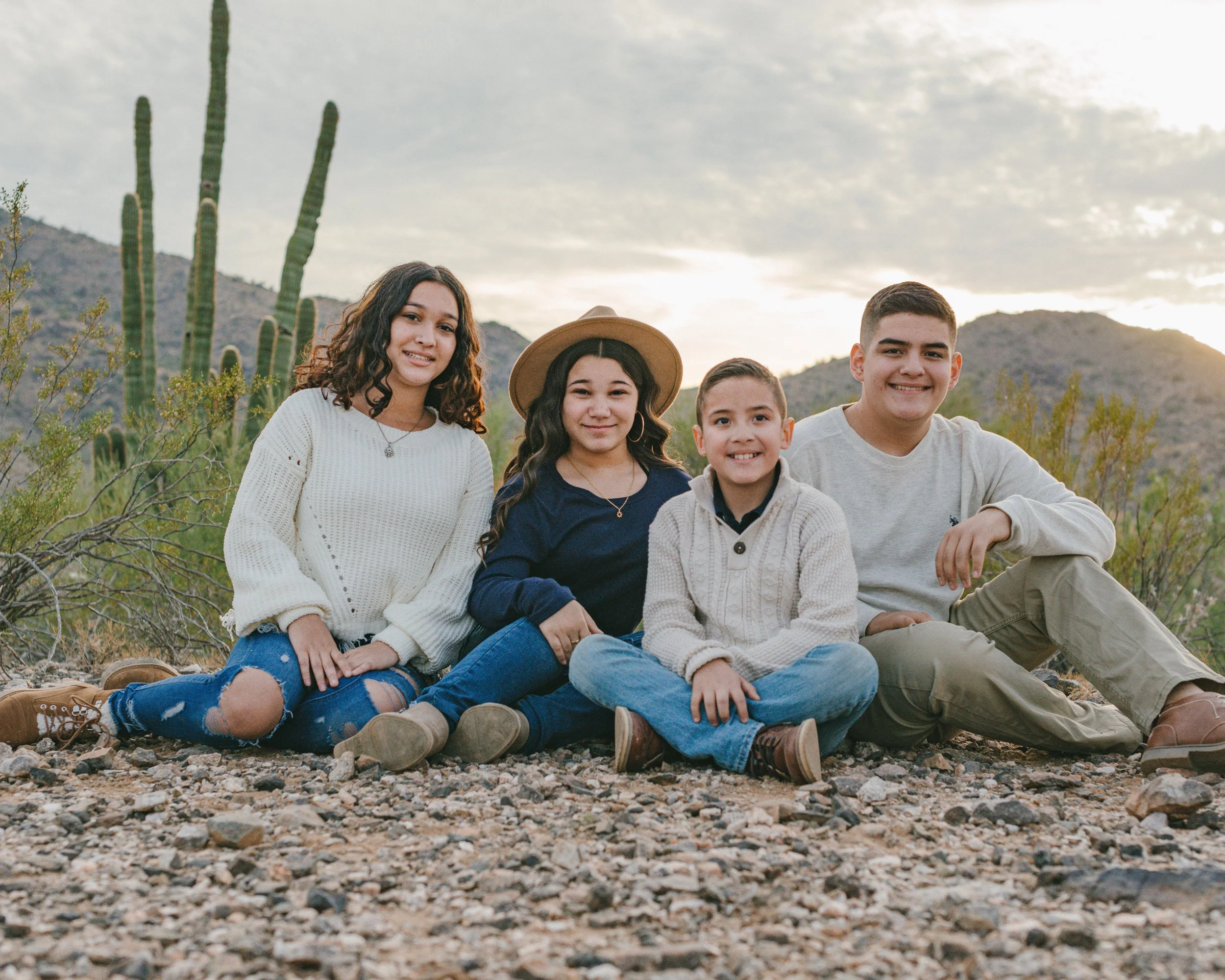 Rennacker Studio_Headshot Photography_211222_Valledor Family_DSC6321.jpg