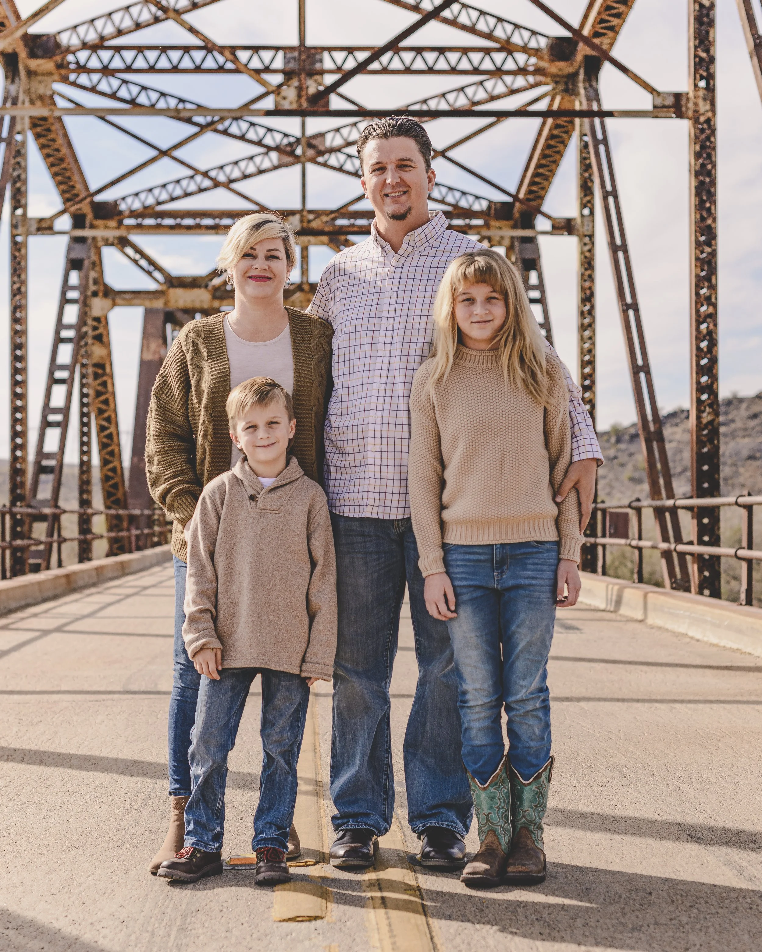 Rennacker Studio_Phoenix Portrait Photographer_211120_Hailey Family_DSC4133.jpg