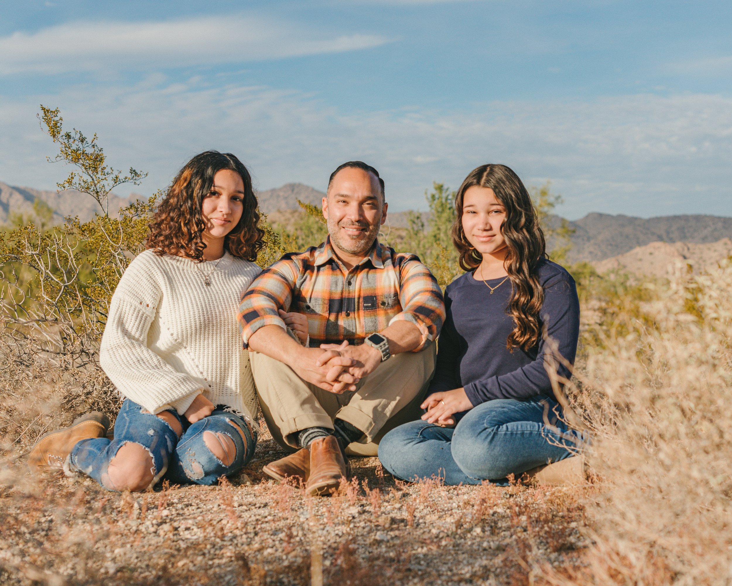 Rennacker Studio_Headshot Photography_211222_Valledor Family_DSC5531.jpg