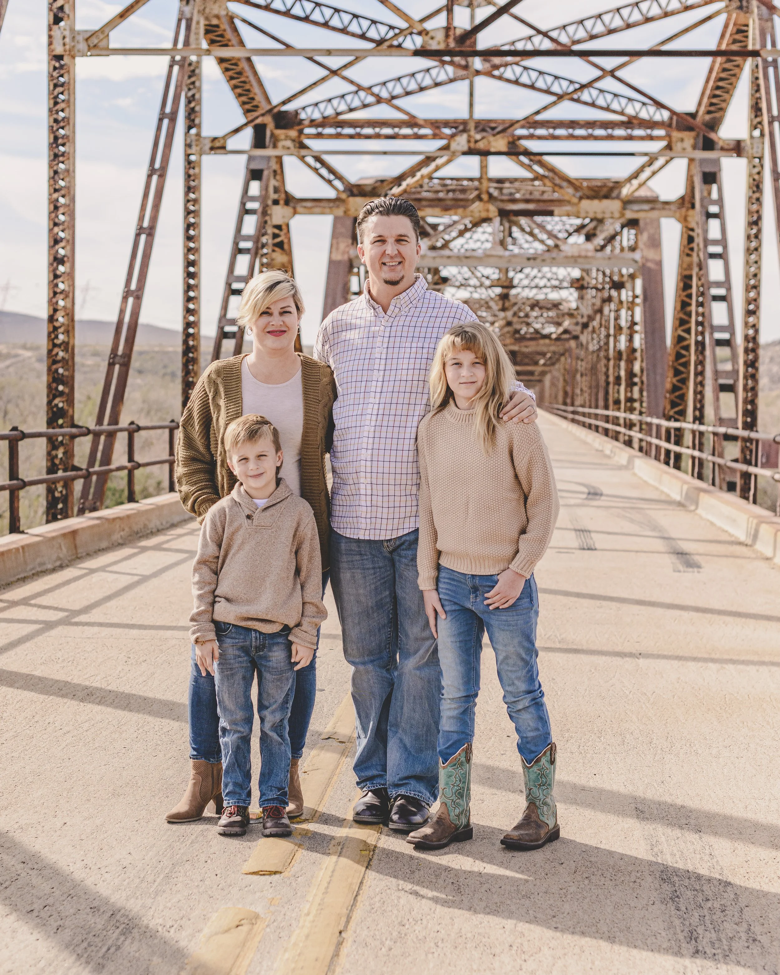 Rennacker Studio_Phoenix Portrait Photographer_211120_Hailey Family_DSC4159.jpg