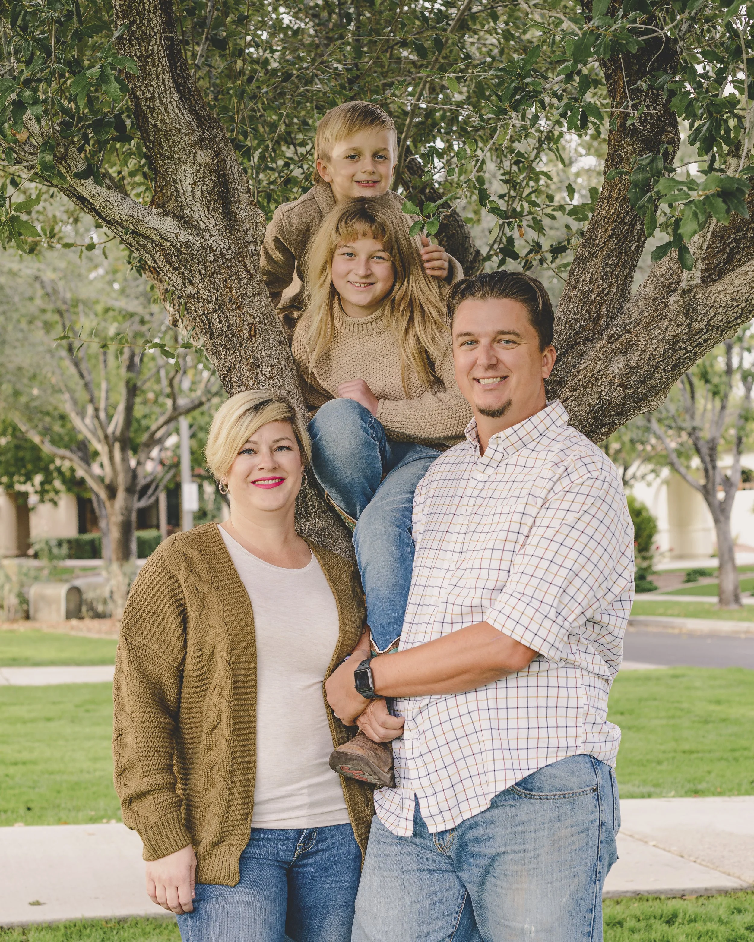 Rennacker Studio_Phoenix Portrait Photographer_211120_Hailey Family_DSC4878.jpg
