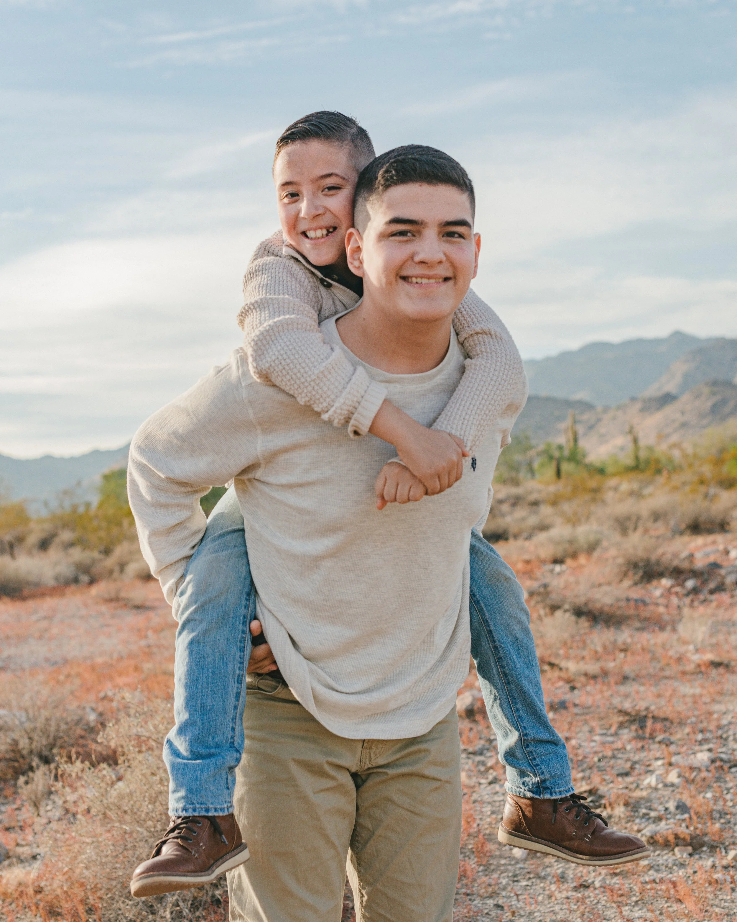 Rennacker Studio_Headshot Photography_211222_Valledor Family_DSC5582.jpg